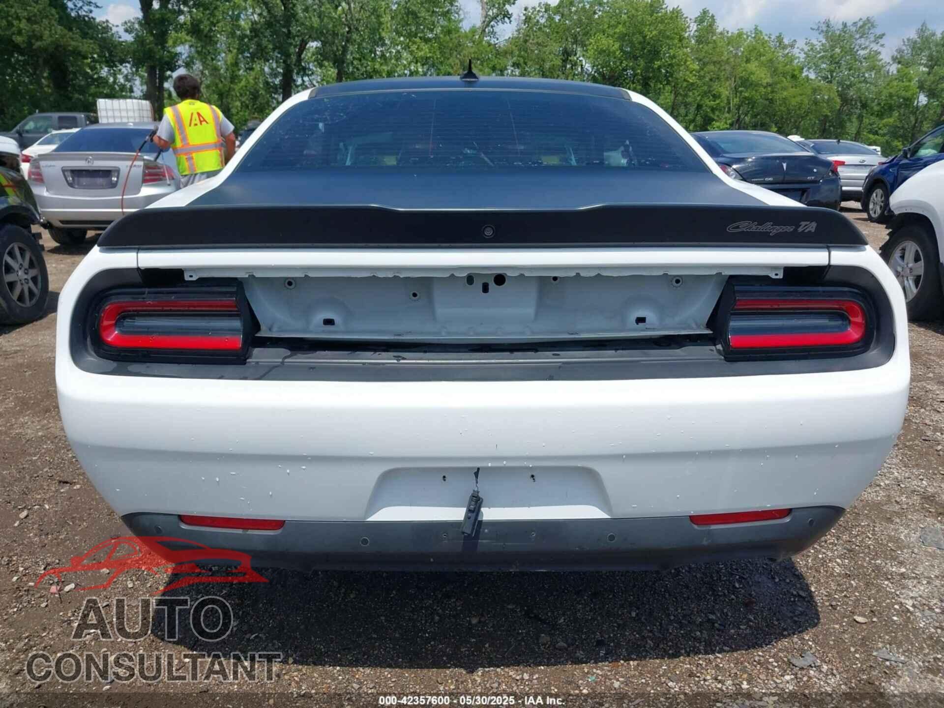 DODGE CHALLENGER 2017 - 2C3CDZFJ0HH583039