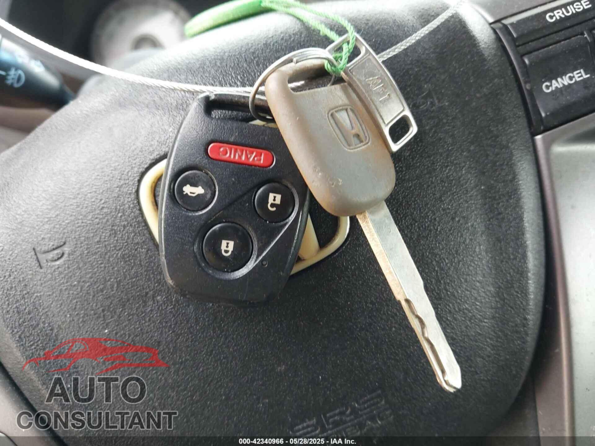 HONDA PILOT 2012 - 5FNYF4H52CB081078