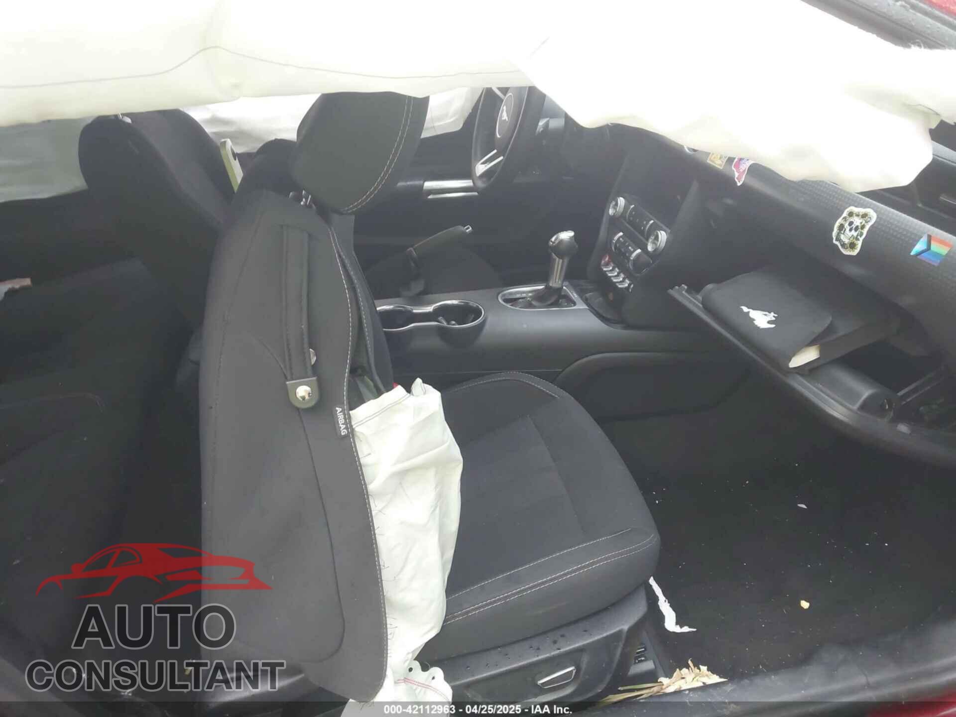 FORD MUSTANG 2019 - 1FA6P8TH3K5111837