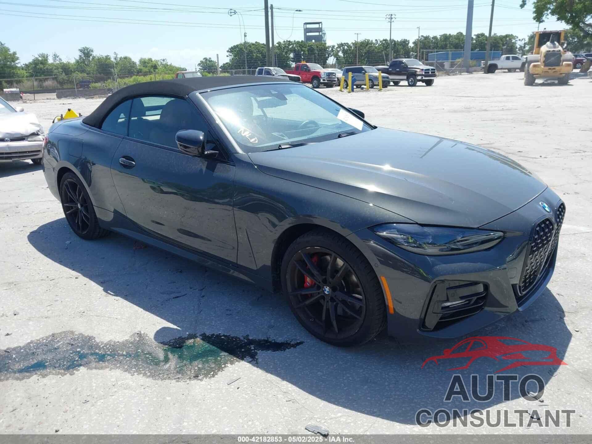 BMW 4 SERIES 2024 - WBA43AT02RCR23583