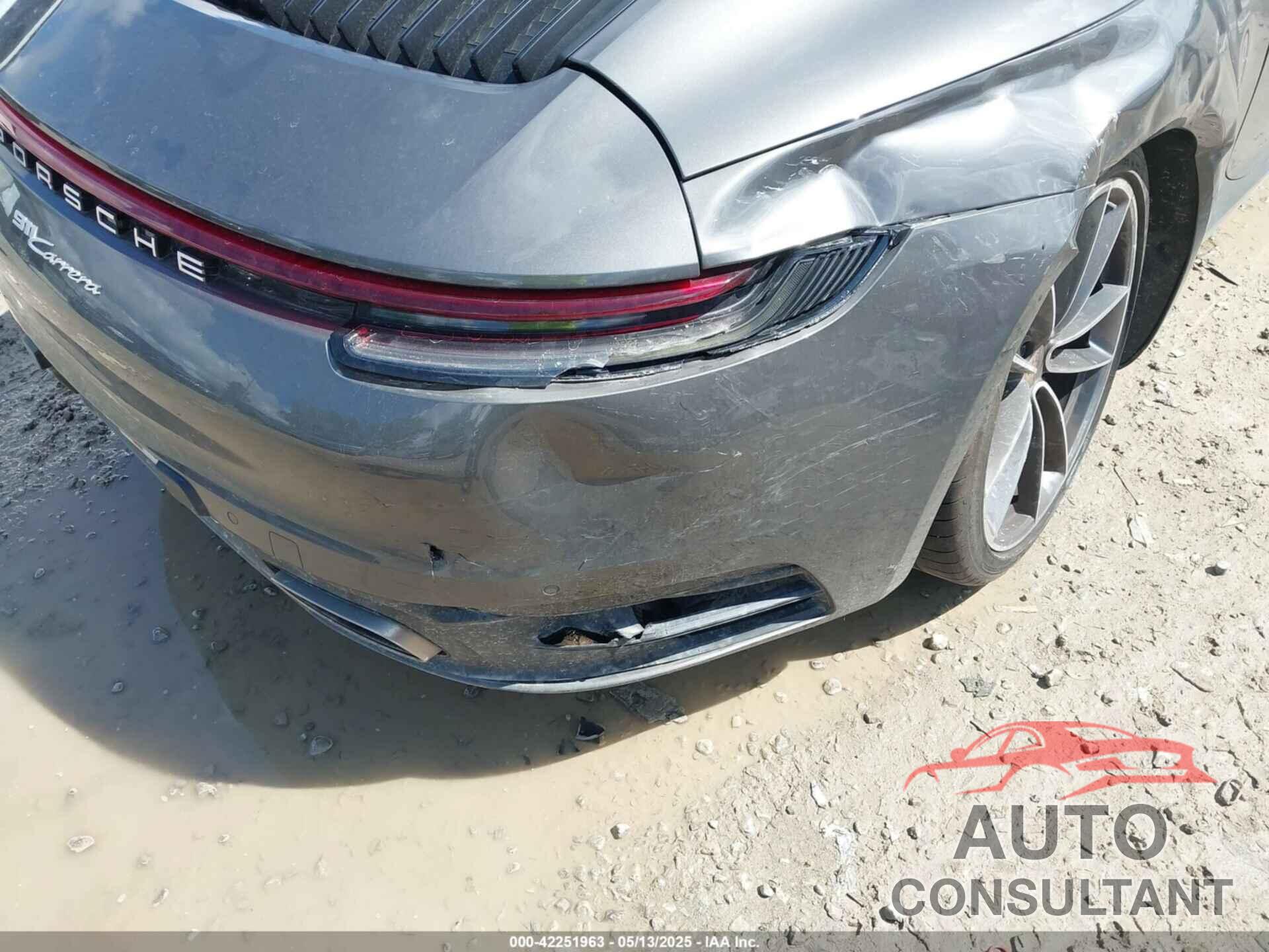 PORSCHE 911 2022 - WP0CA2A98NS236295