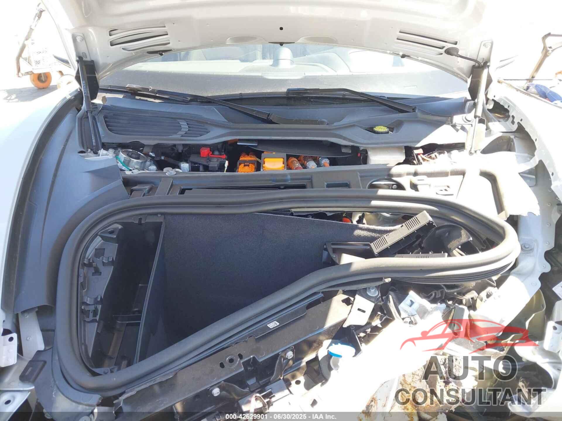 PORSCHE TAYCAN 2025 - WP0AA2Y10SSA08247