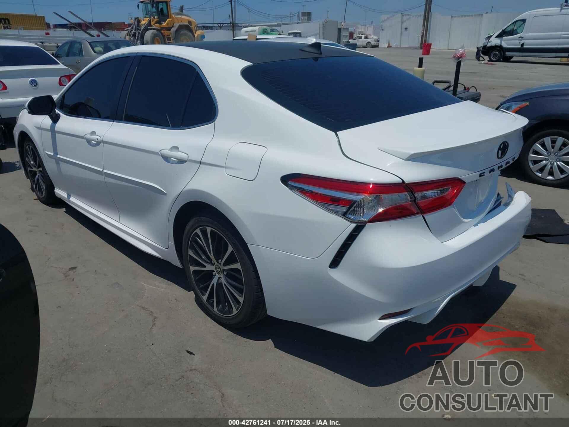 TOYOTA CAMRY 2020 - 4T1G11AK5LU506465