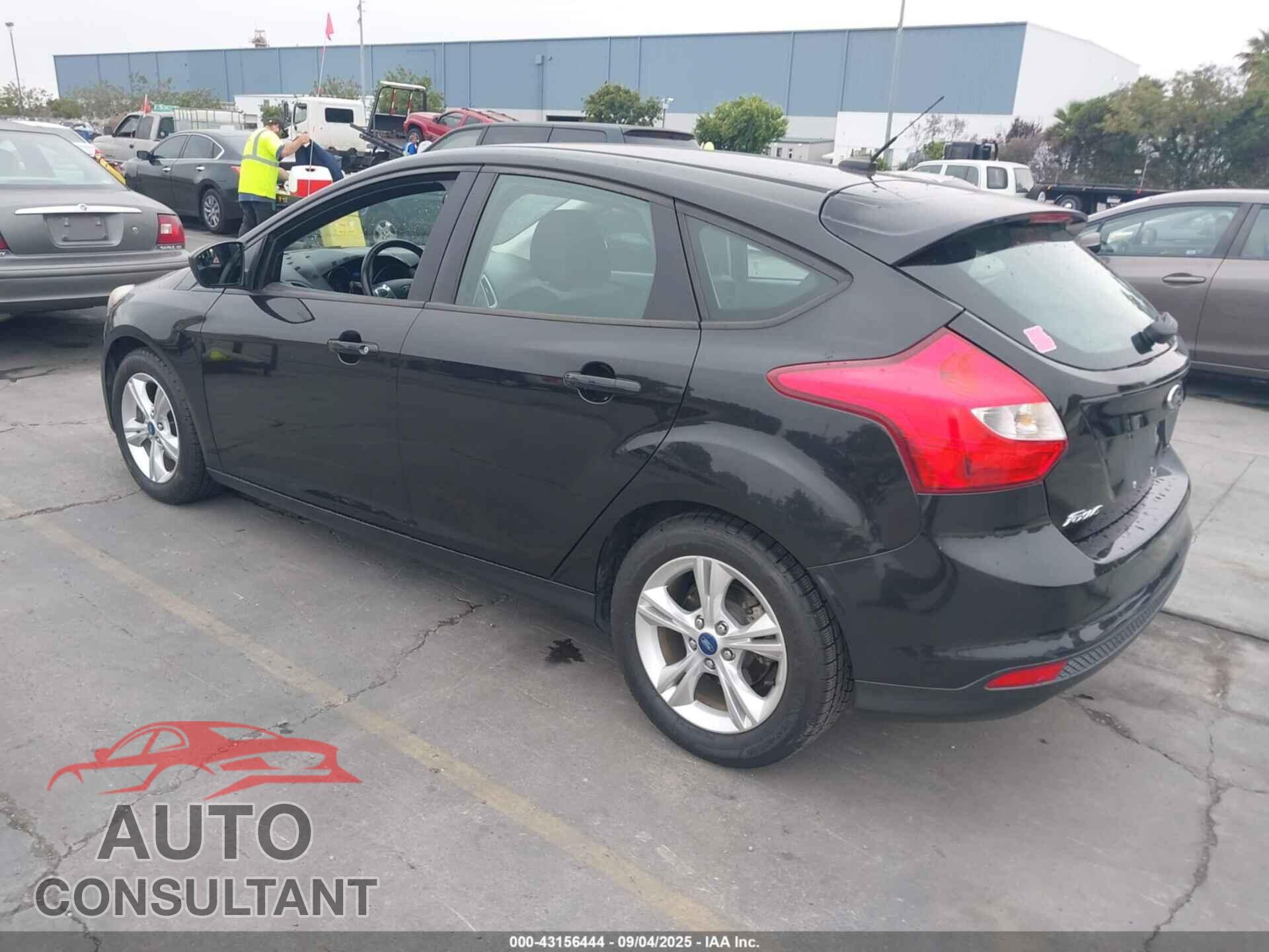 FORD FOCUS 2012 - 1FAHP3K20CL467930