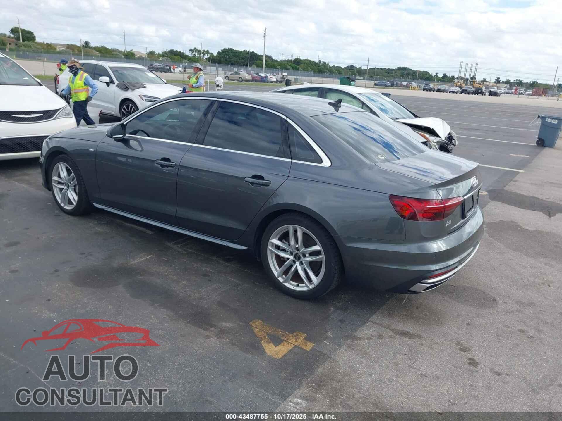 AUDI A4 2024 - WAUDAAF40RN000141