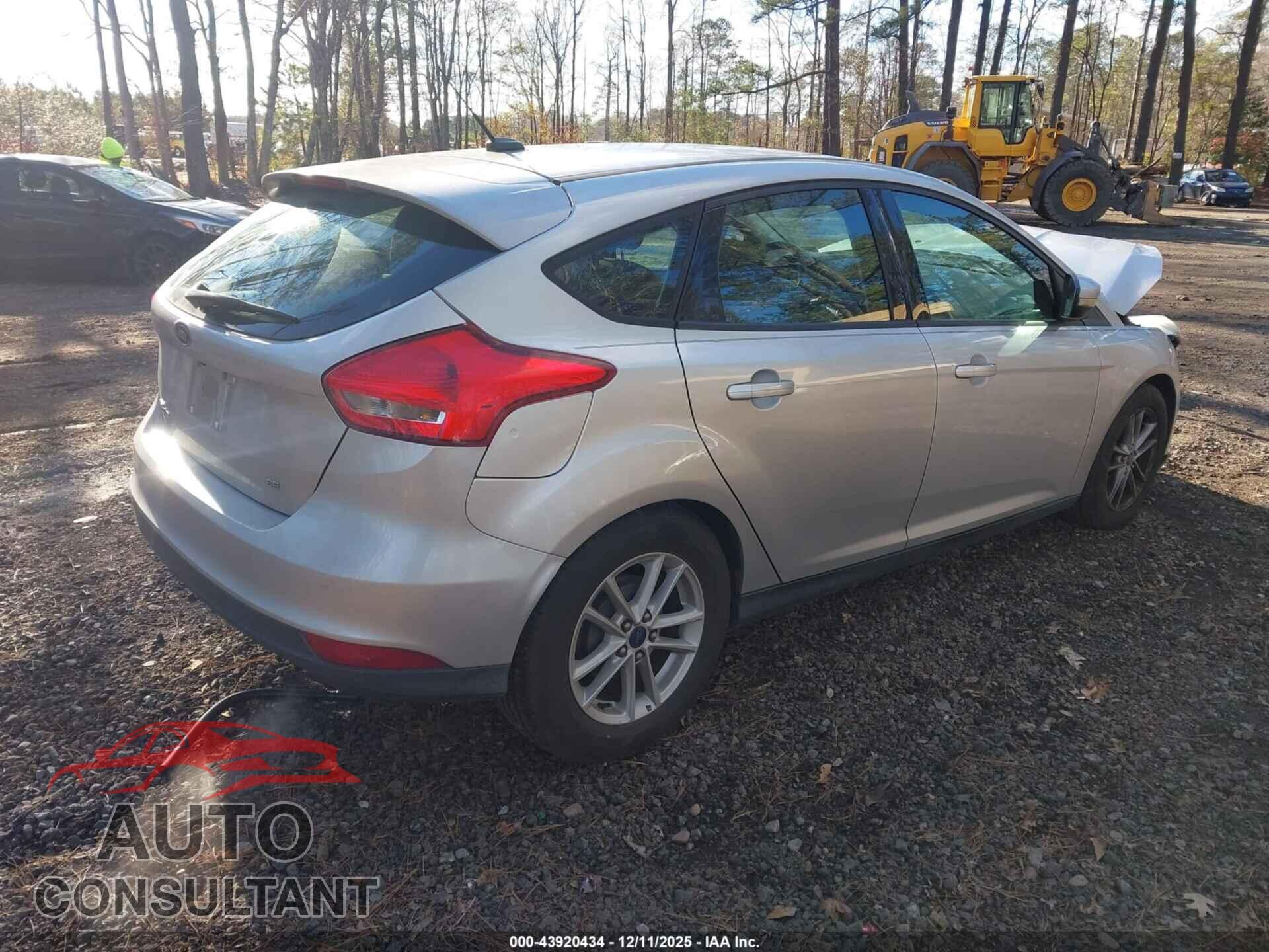 FORD FOCUS 2015 - 1FADP3K26FL319574