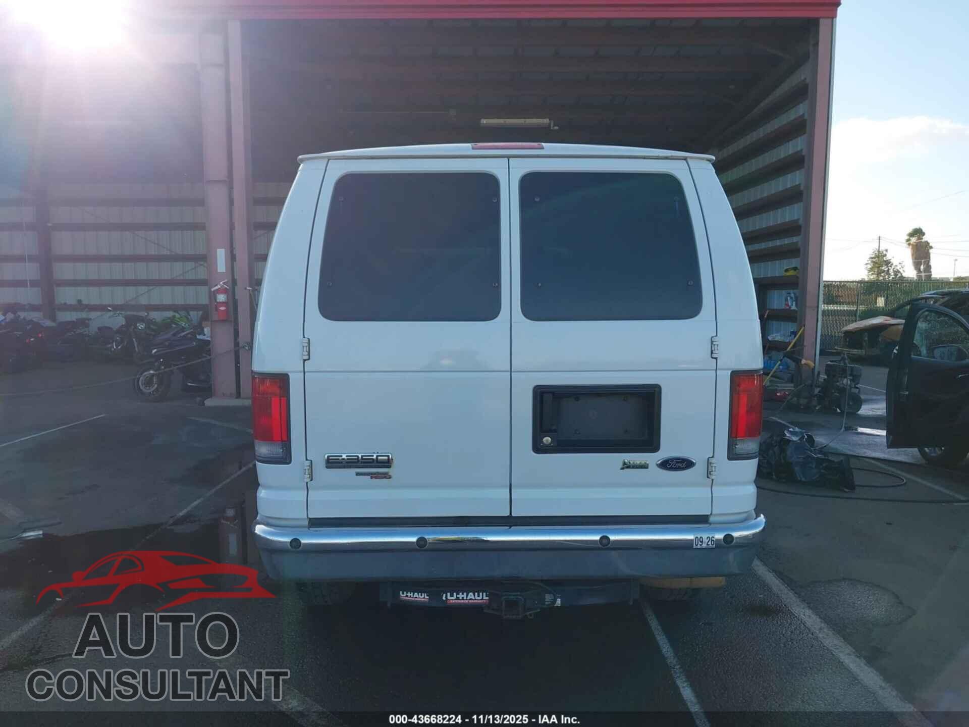 FORD E-350 SUPER DUTY 2013 - 1FBNE3BL8DDA59056