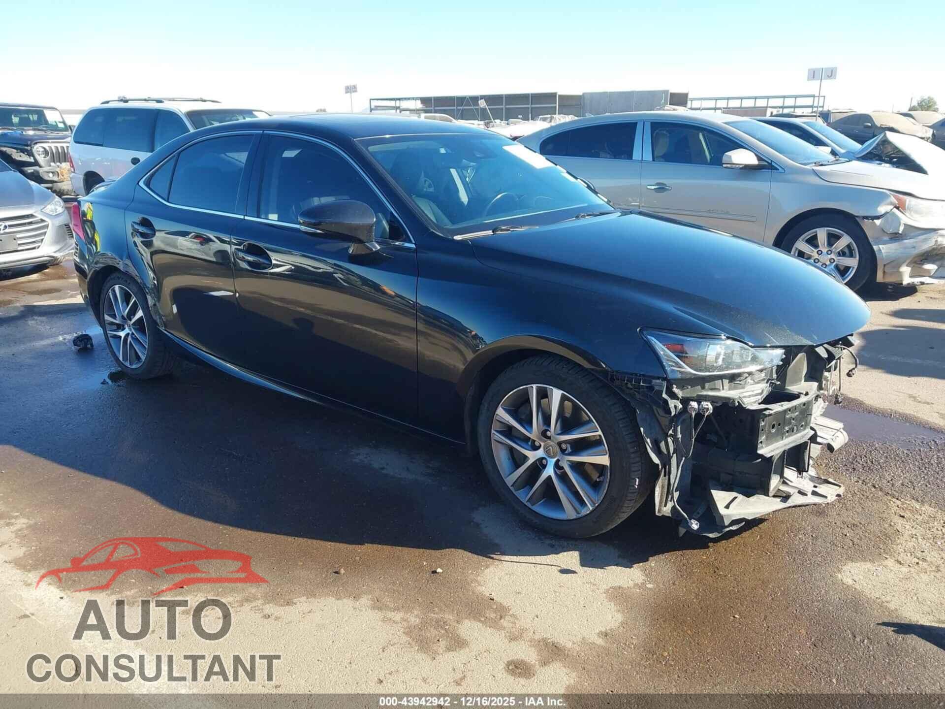 LEXUS IS 300 2020 - JTHAA1D20L5108546