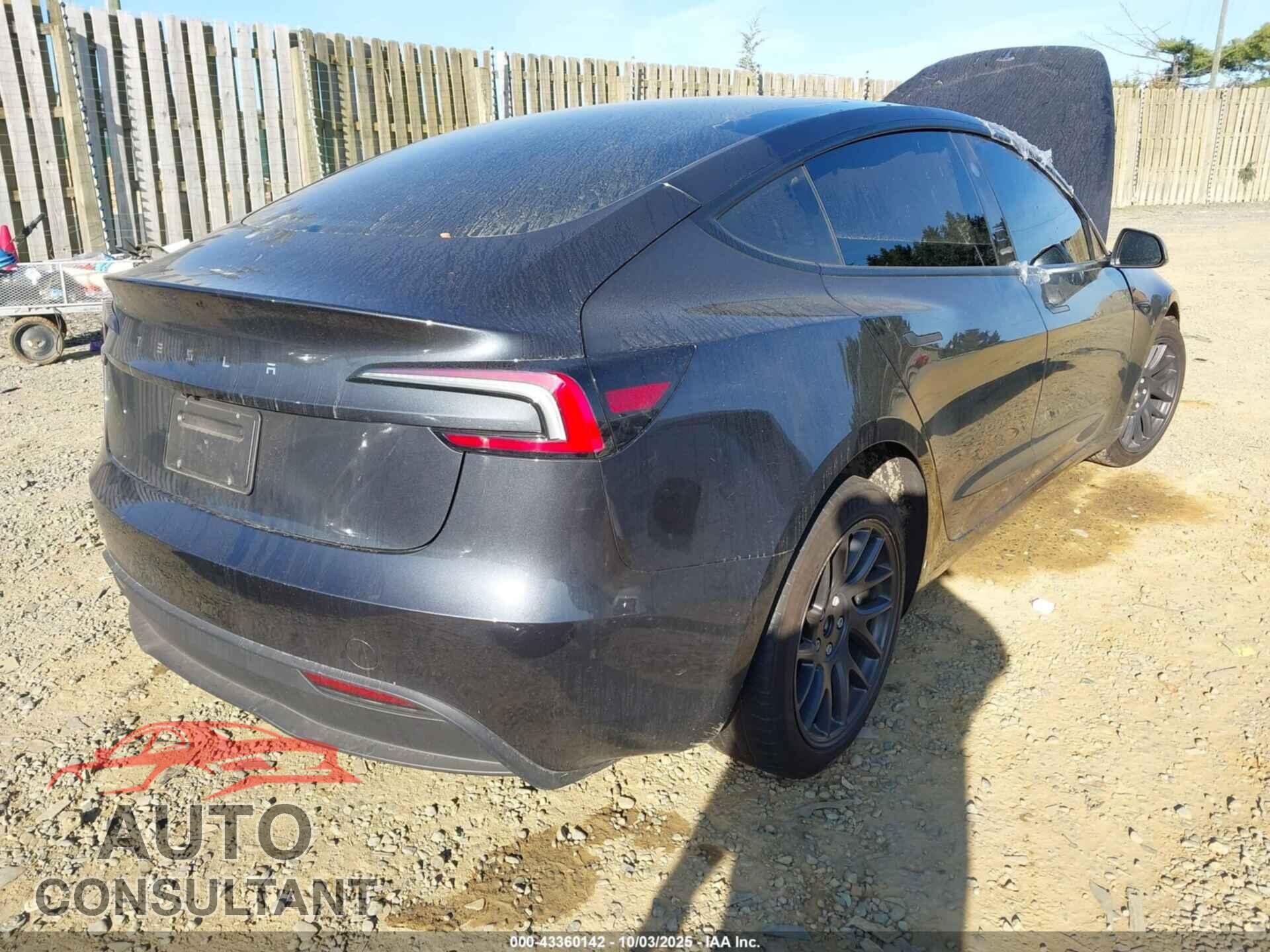 TESLA MODEL 3 2025 - 5YJ3E1EA5SF977242
