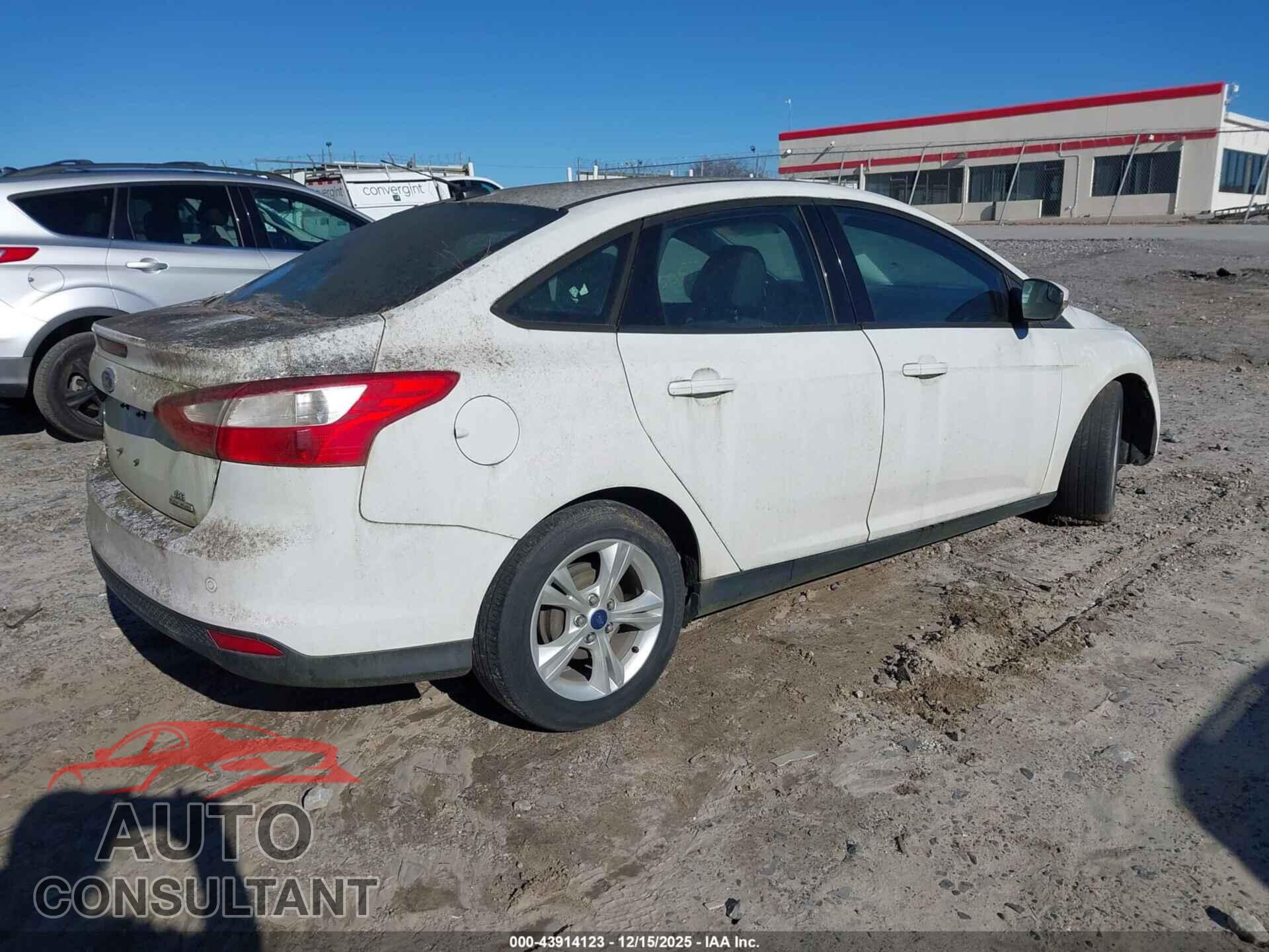 FORD FOCUS 2014 - 1FADP3F21EL338834