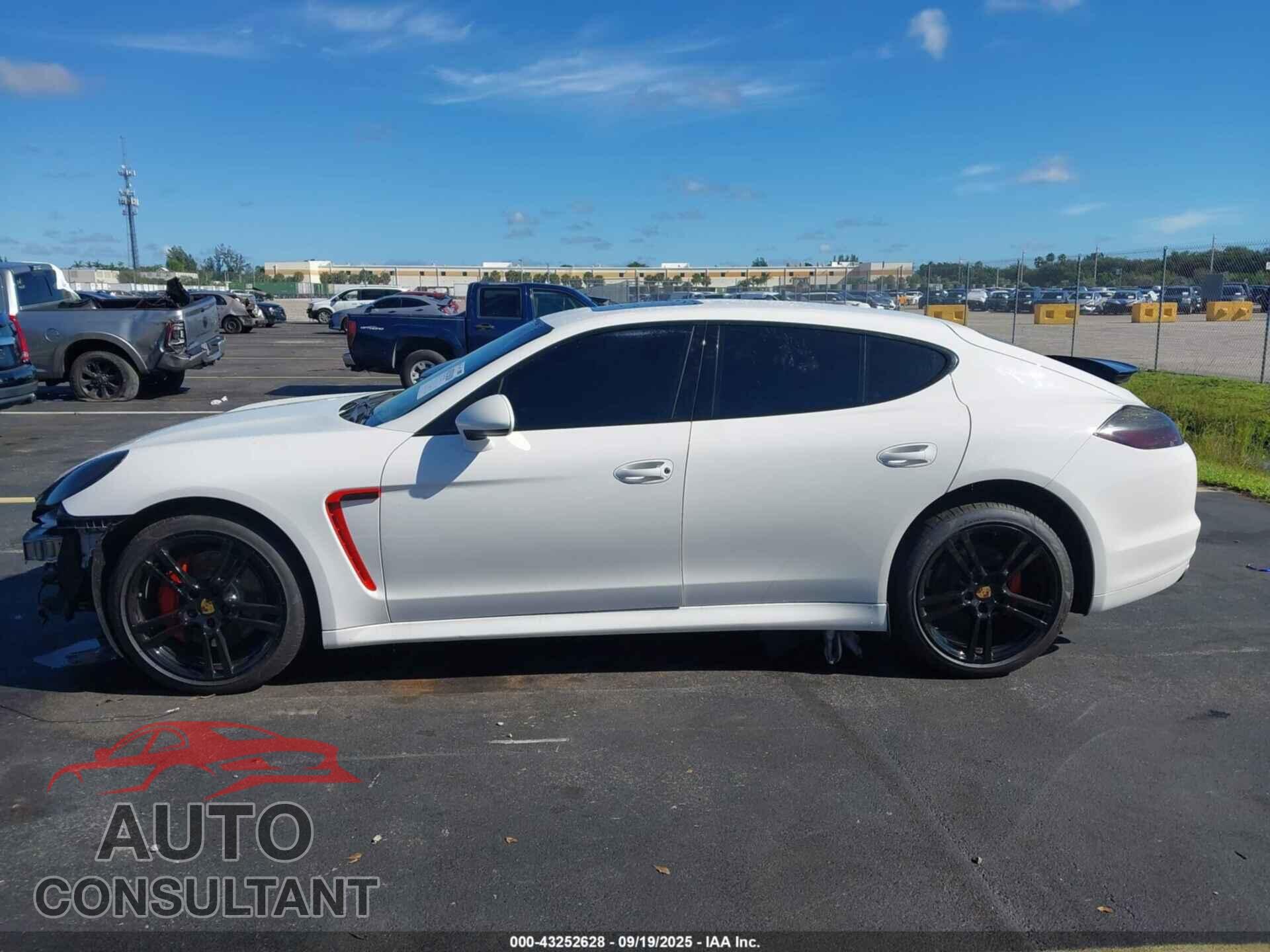 PORSCHE PANAMERA 2011 - WP0AB2A74BL061682
