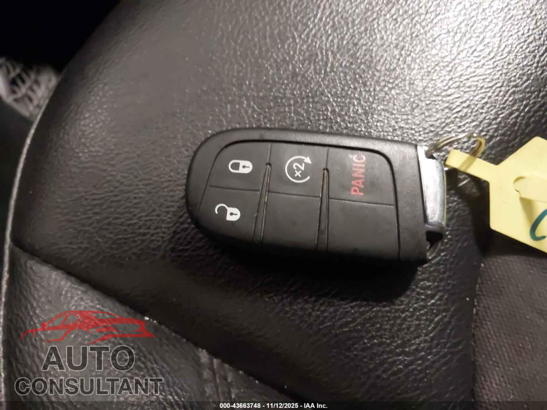 JEEP COMPASS 2018 - 3C4NJDBB2JT402261