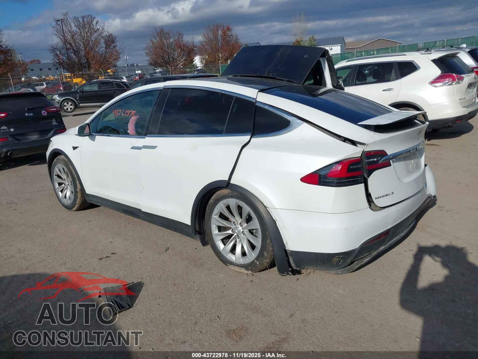 TESLA MODEL X 2018 - 5YJXCDE26JF141343