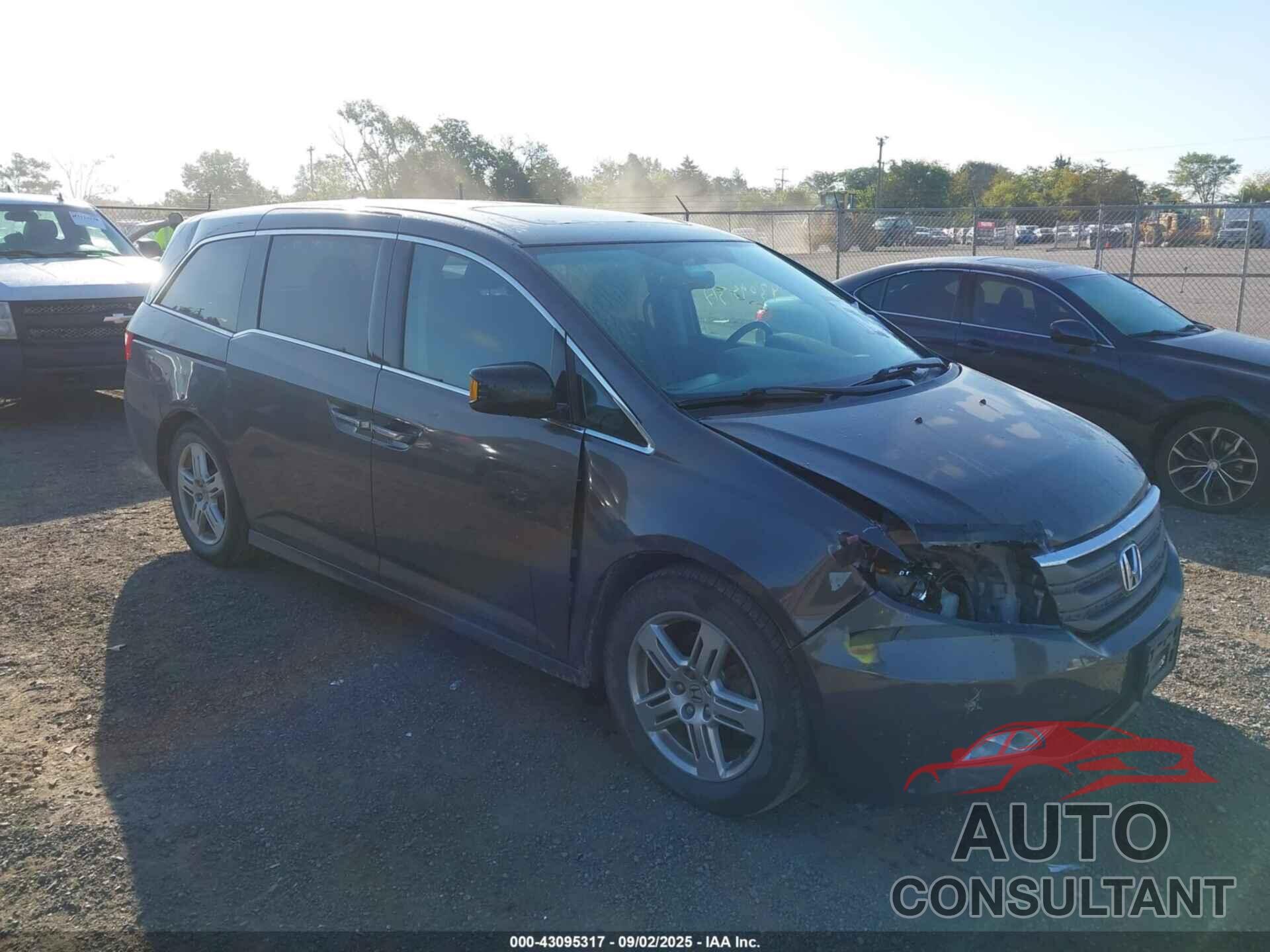 HONDA ODYSSEY 2013 - 5FNRL5H9XDB028698