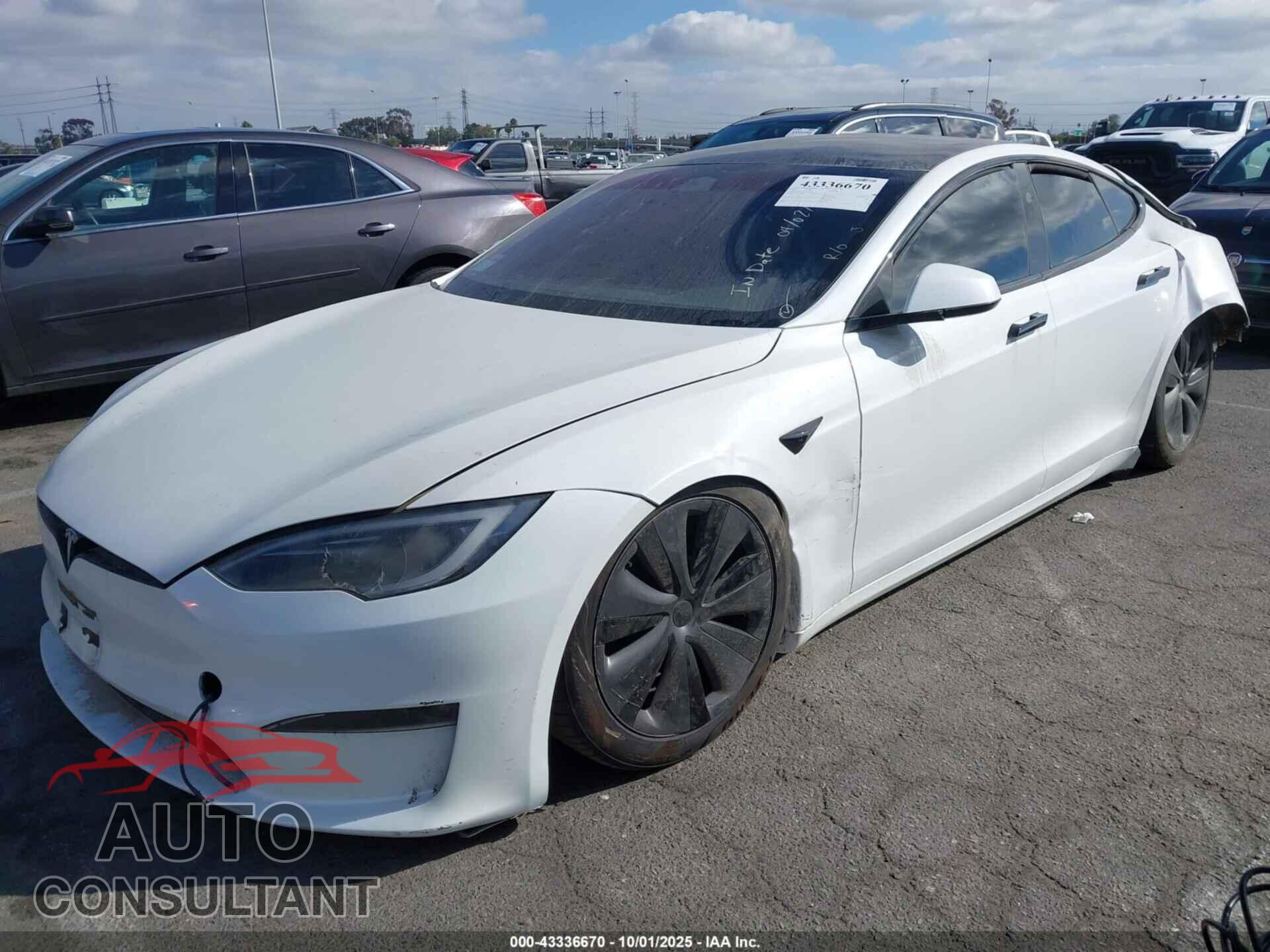 TESLA MODEL S 2024 - 5YJSA1E67RF538024