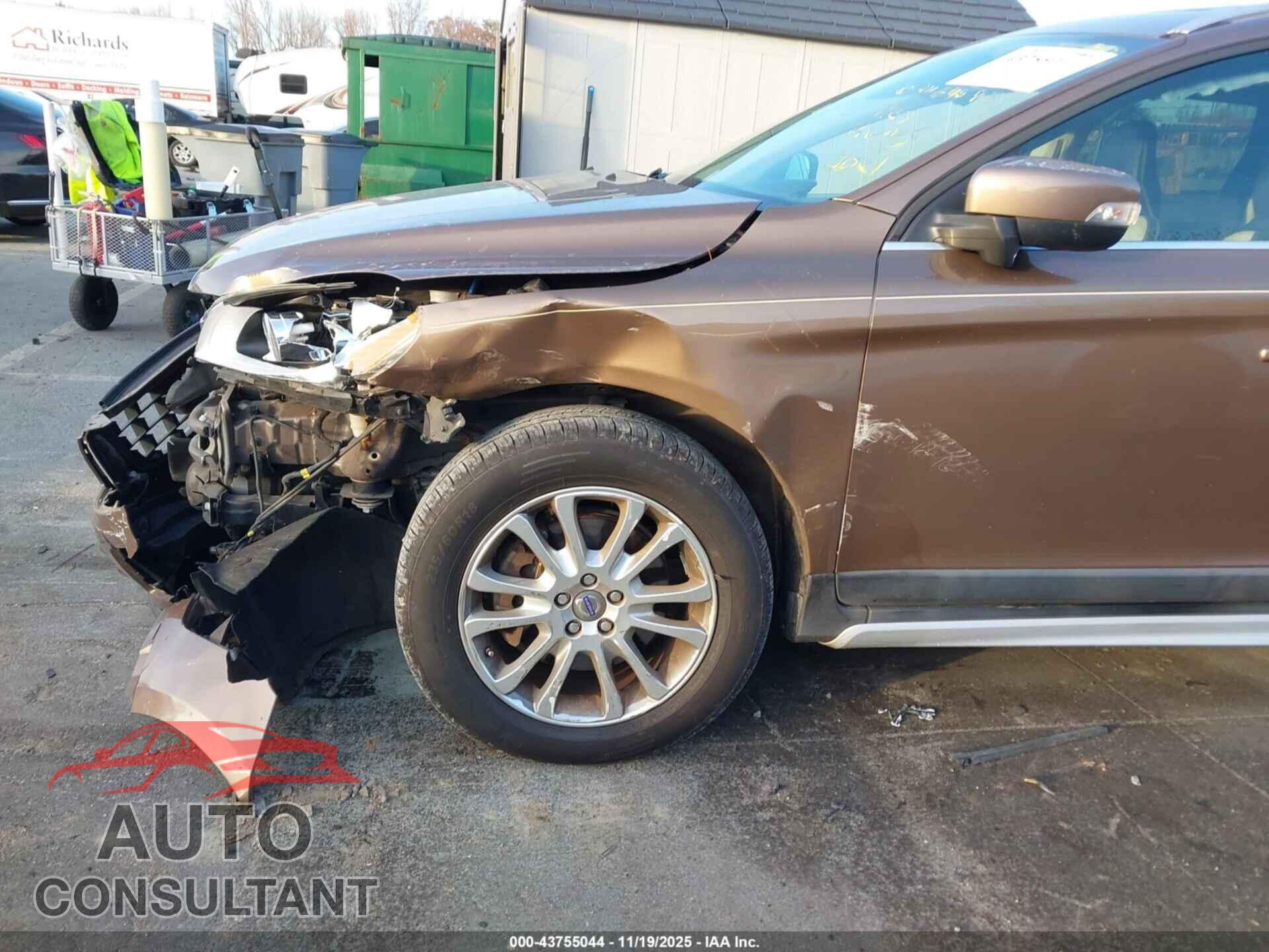 VOLVO XC60 2010 - YV4992DZ8A2020663