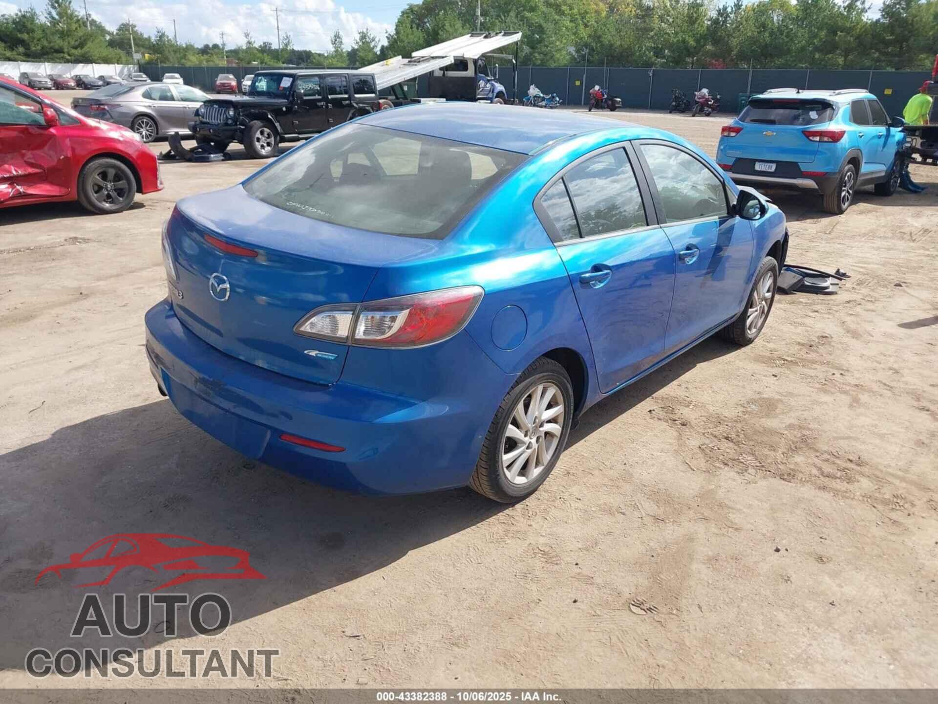 MAZDA MAZDA3 2012 - JM1BL1V73C1676565