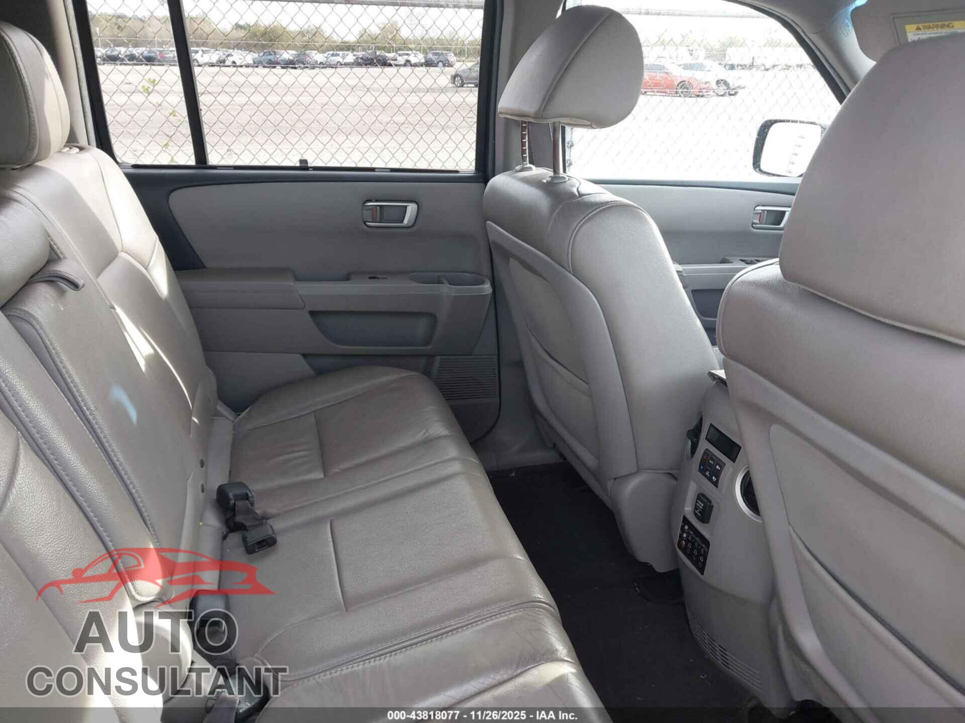 HONDA PILOT 2012 - 5FNYF3H94CB035345