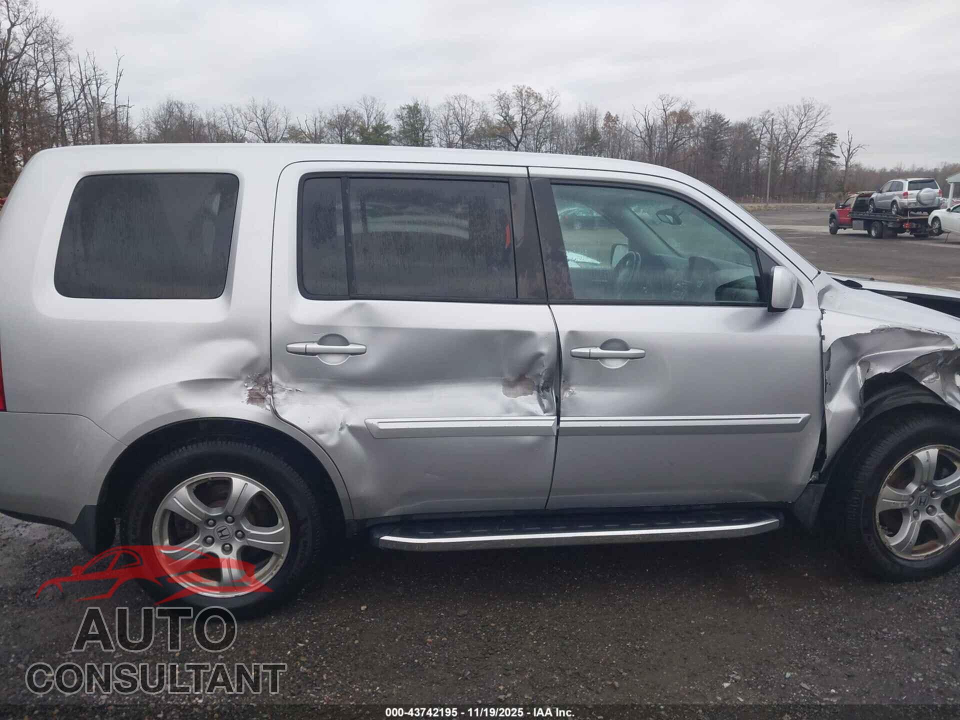 HONDA PILOT 2015 - 5FNYF4H54FB038186