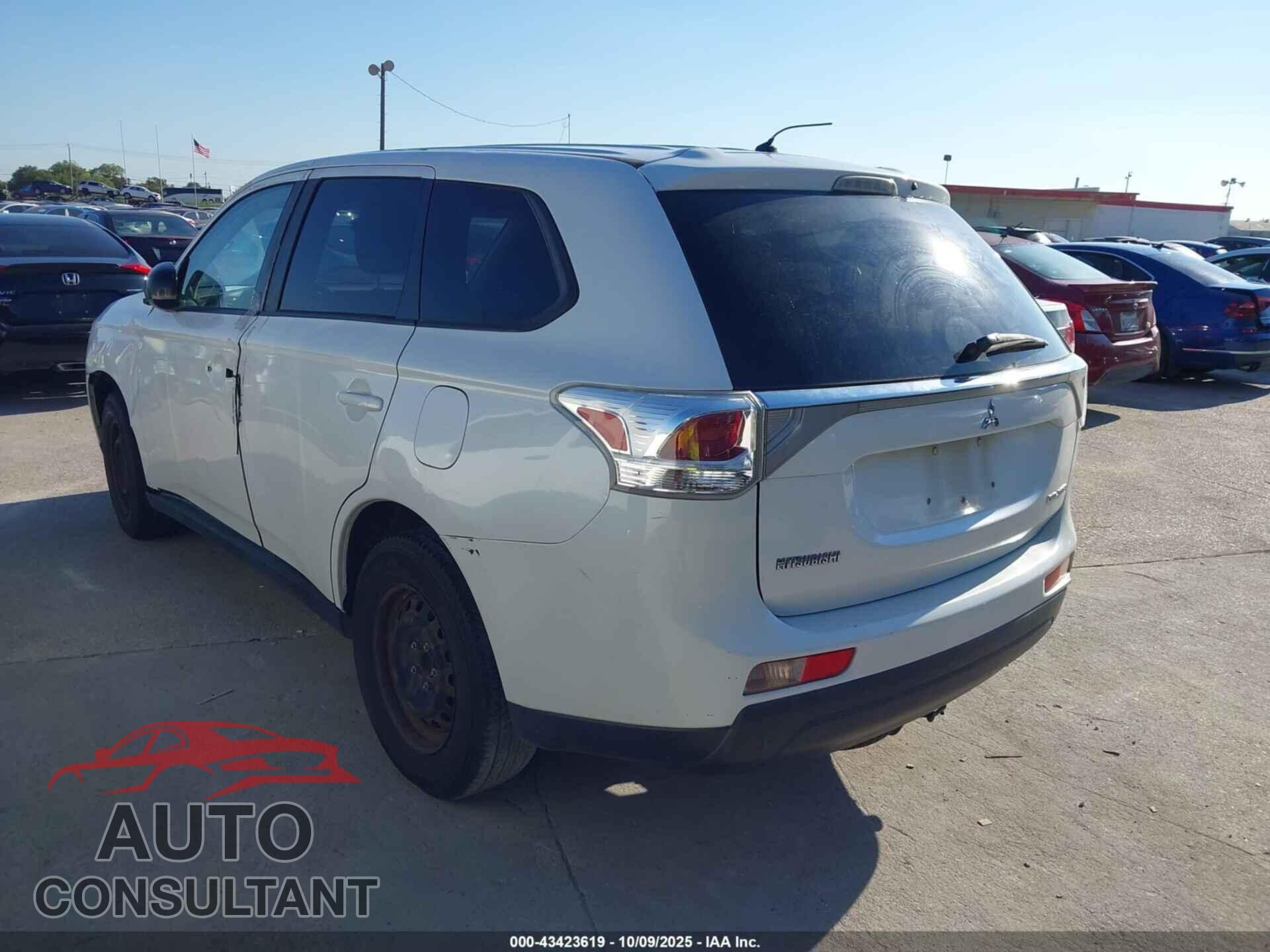 MITSUBISHI OUTLANDER 2014 - JA4AD2A36EZ010221