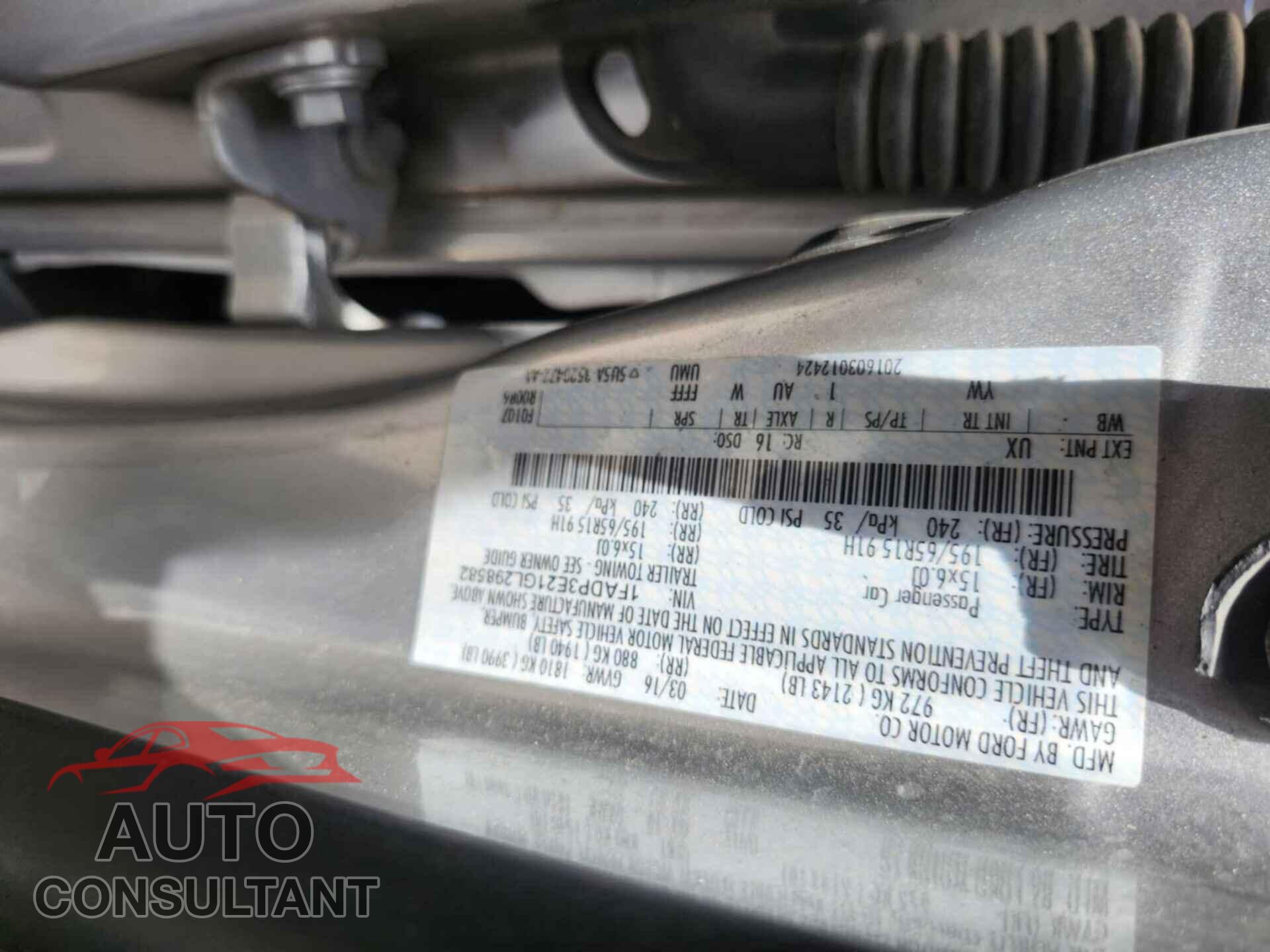 FORD FOCUS 2016 - 1FADP3E21GL298582