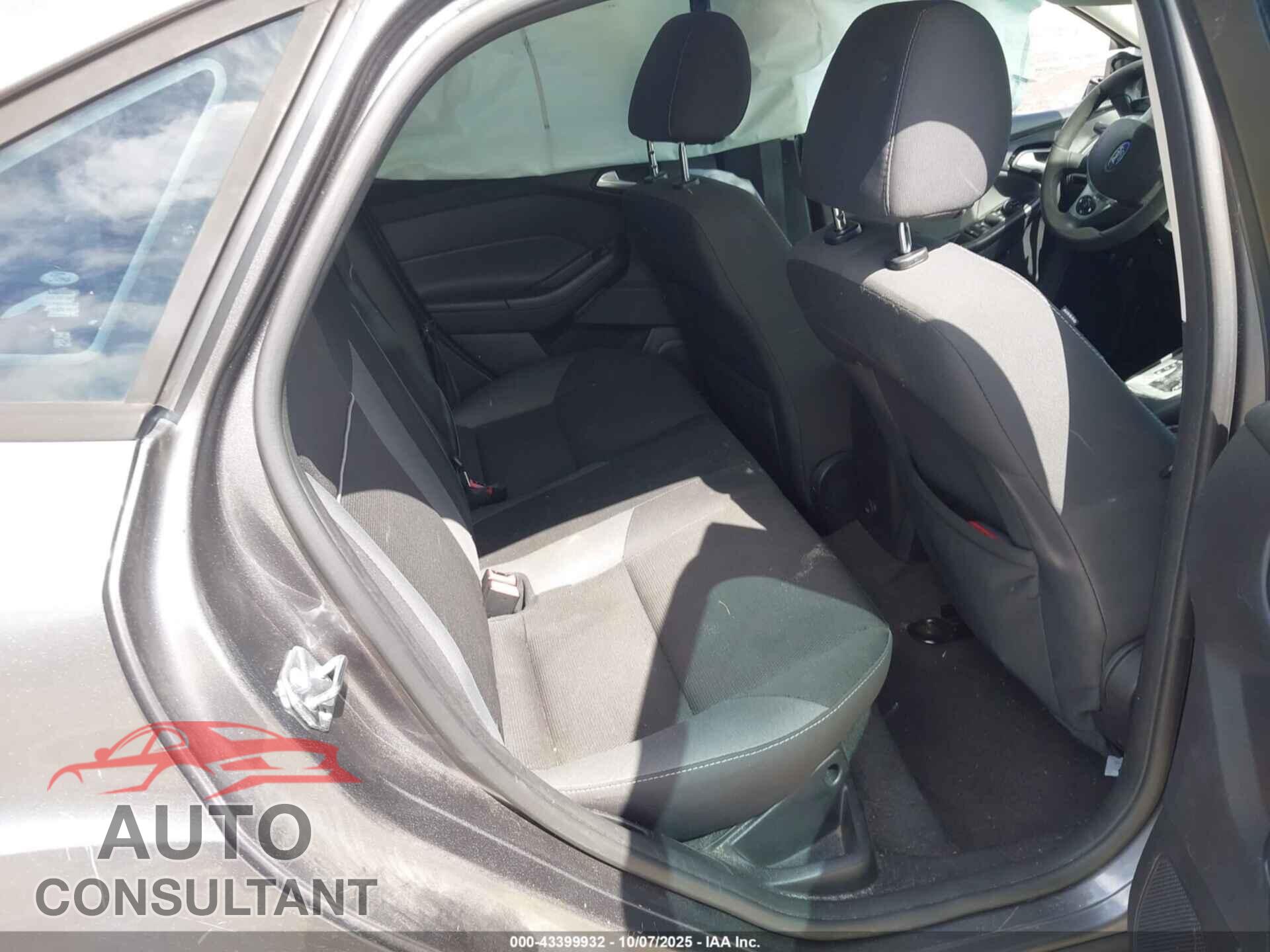 FORD FOCUS 2014 - 1FADP3F22E2368652