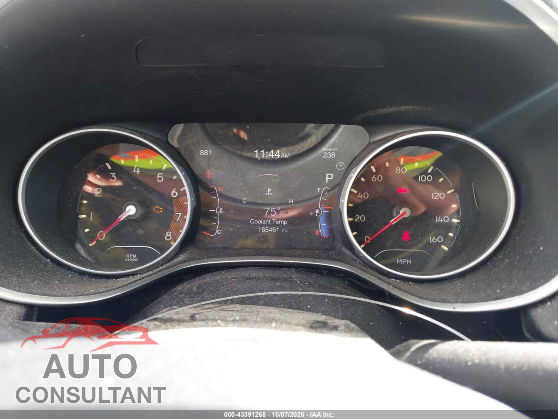 JEEP COMPASS 2018 - 3C4NJCCB1JT358634