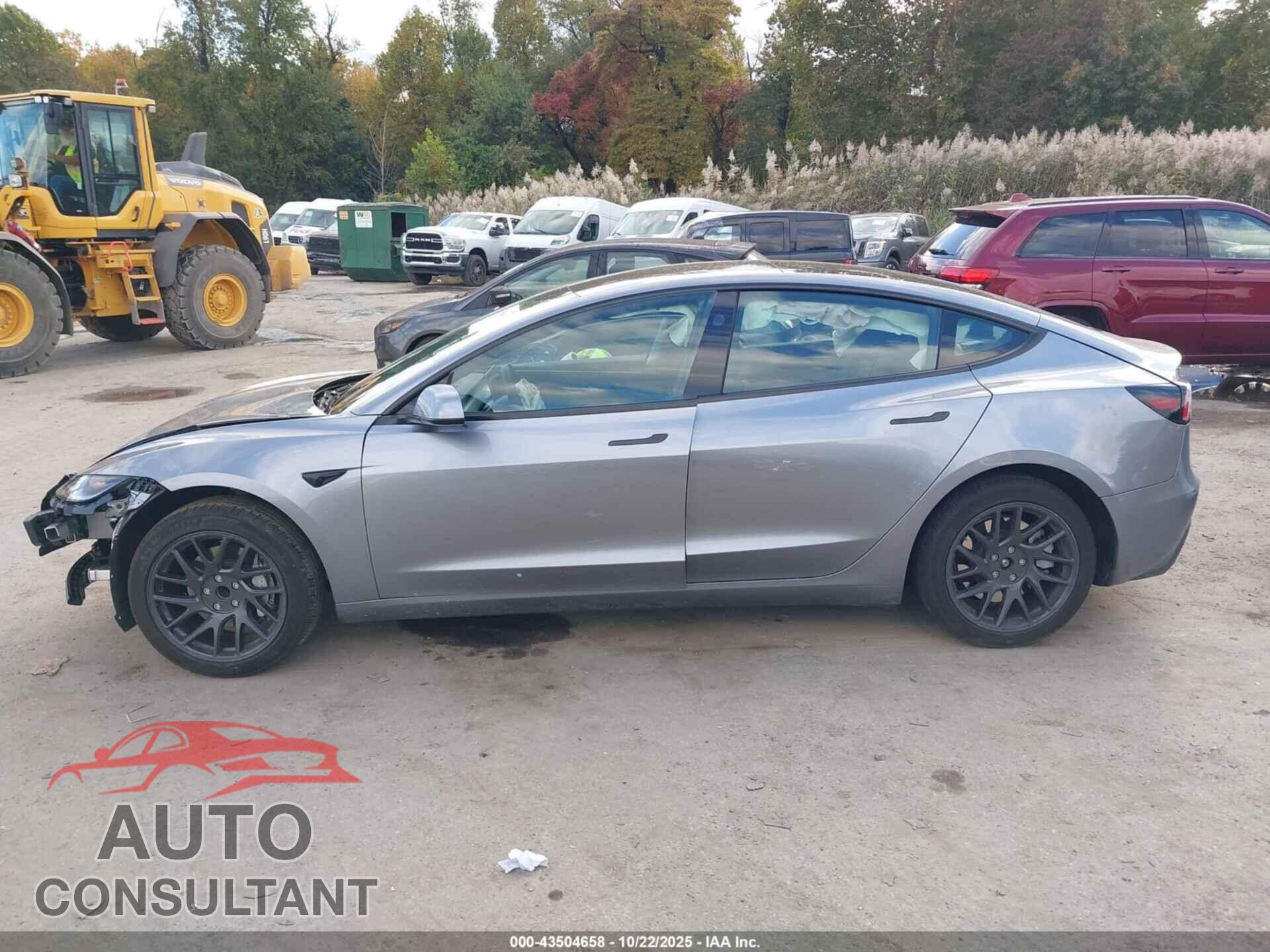 TESLA MODEL 3 2025 - 5YJ3E1EA3SF993889