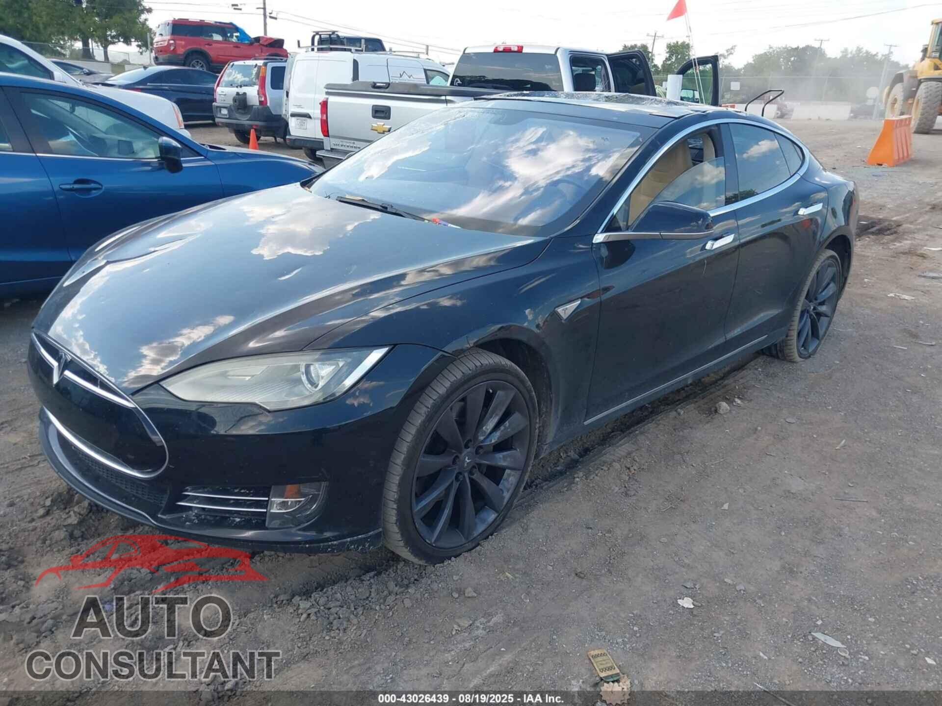 TESLA MODEL S 2012 - 5YJSA1DP8CFS00682