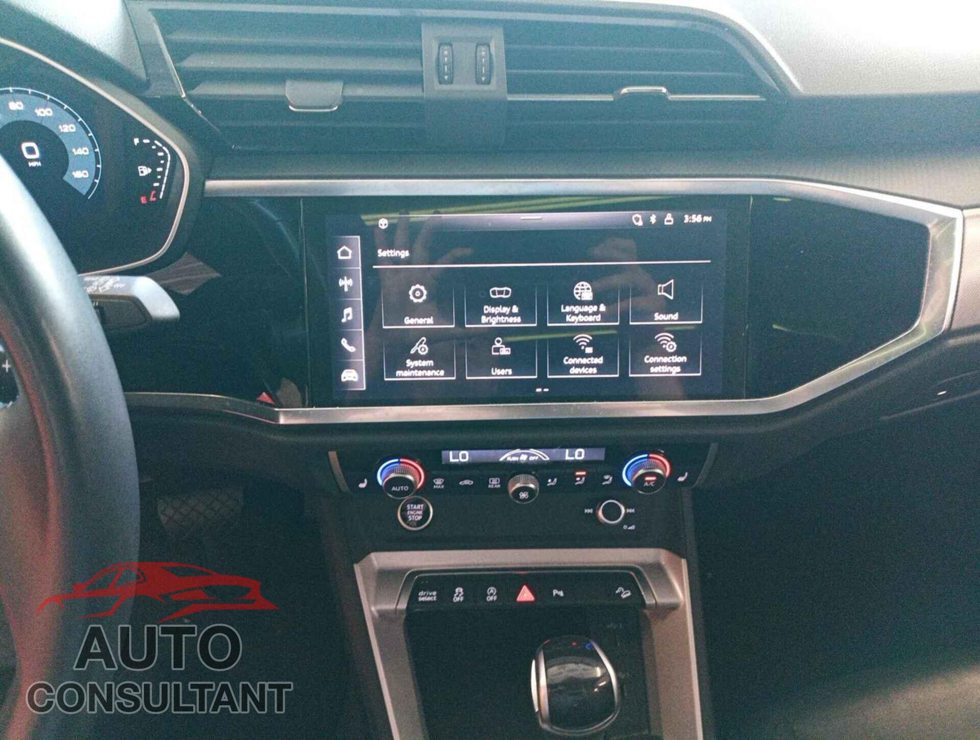 AUDI Q3 2023 - WA1DECF3XP1113121