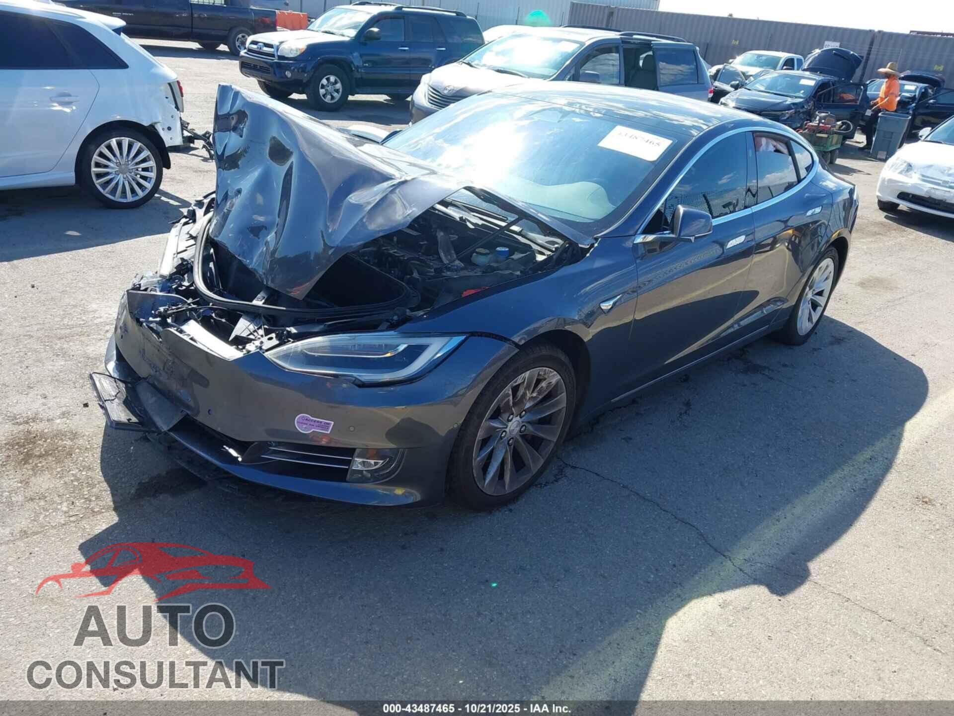 TESLA MODEL S 2018 - 5YJSA1E25JF294259