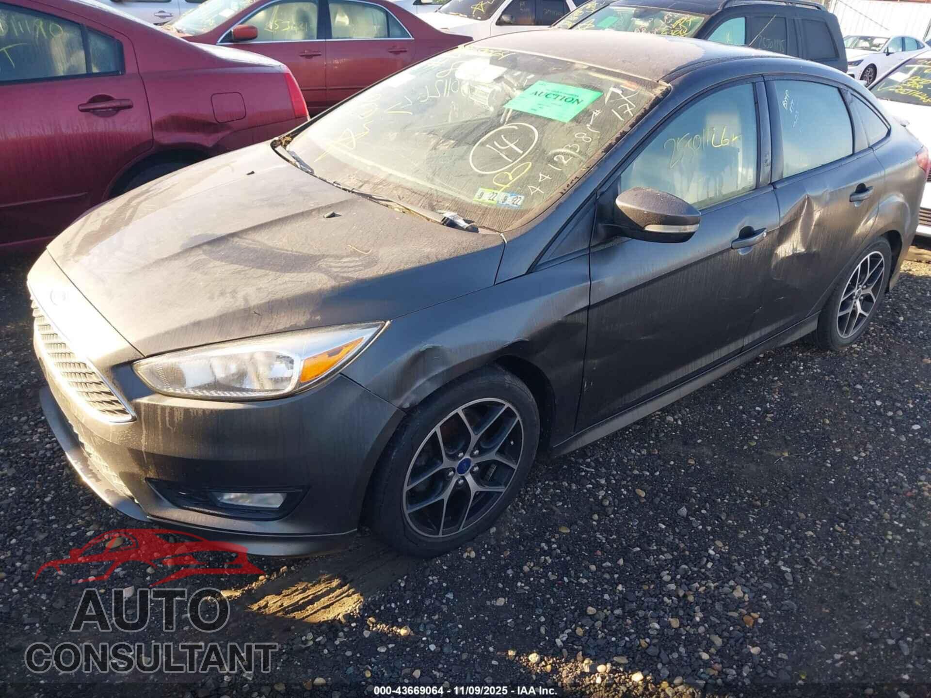 FORD FOCUS 2015 - 1FADP3F28FL310983