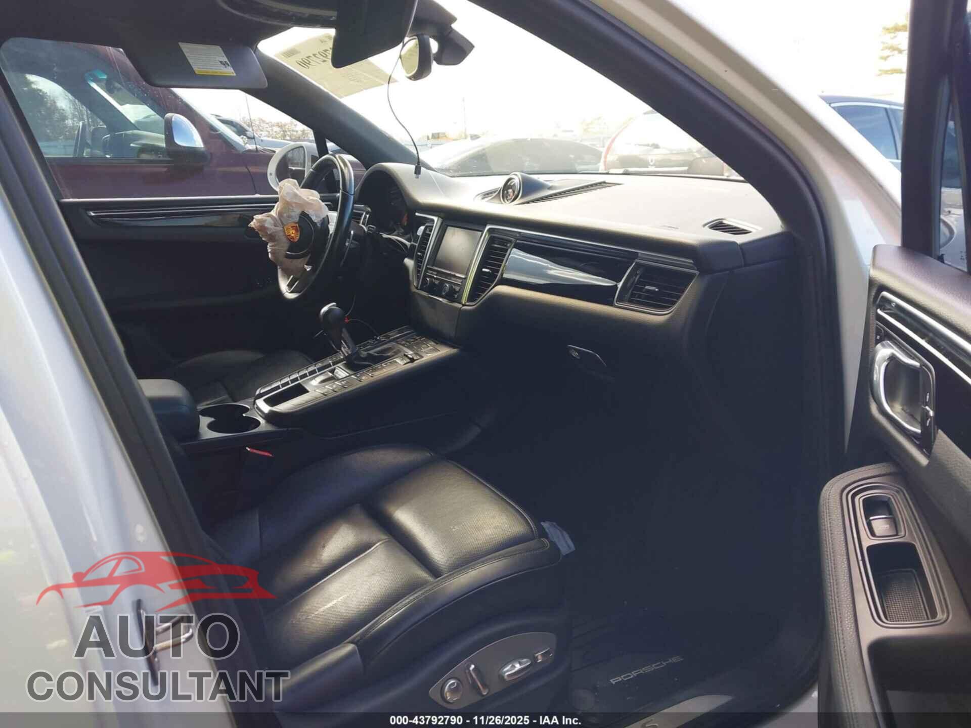 PORSCHE MACAN 2015 - WP1AB2A50FLB59269