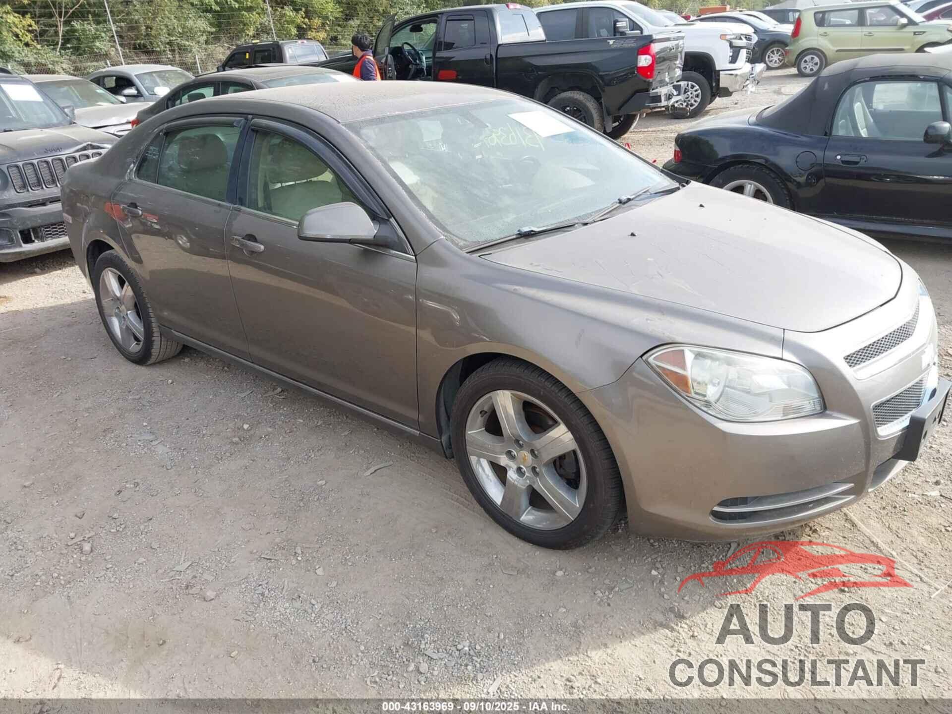 CHEVROLET MALIBU 2011 - 1G1ZD5E78BF158531