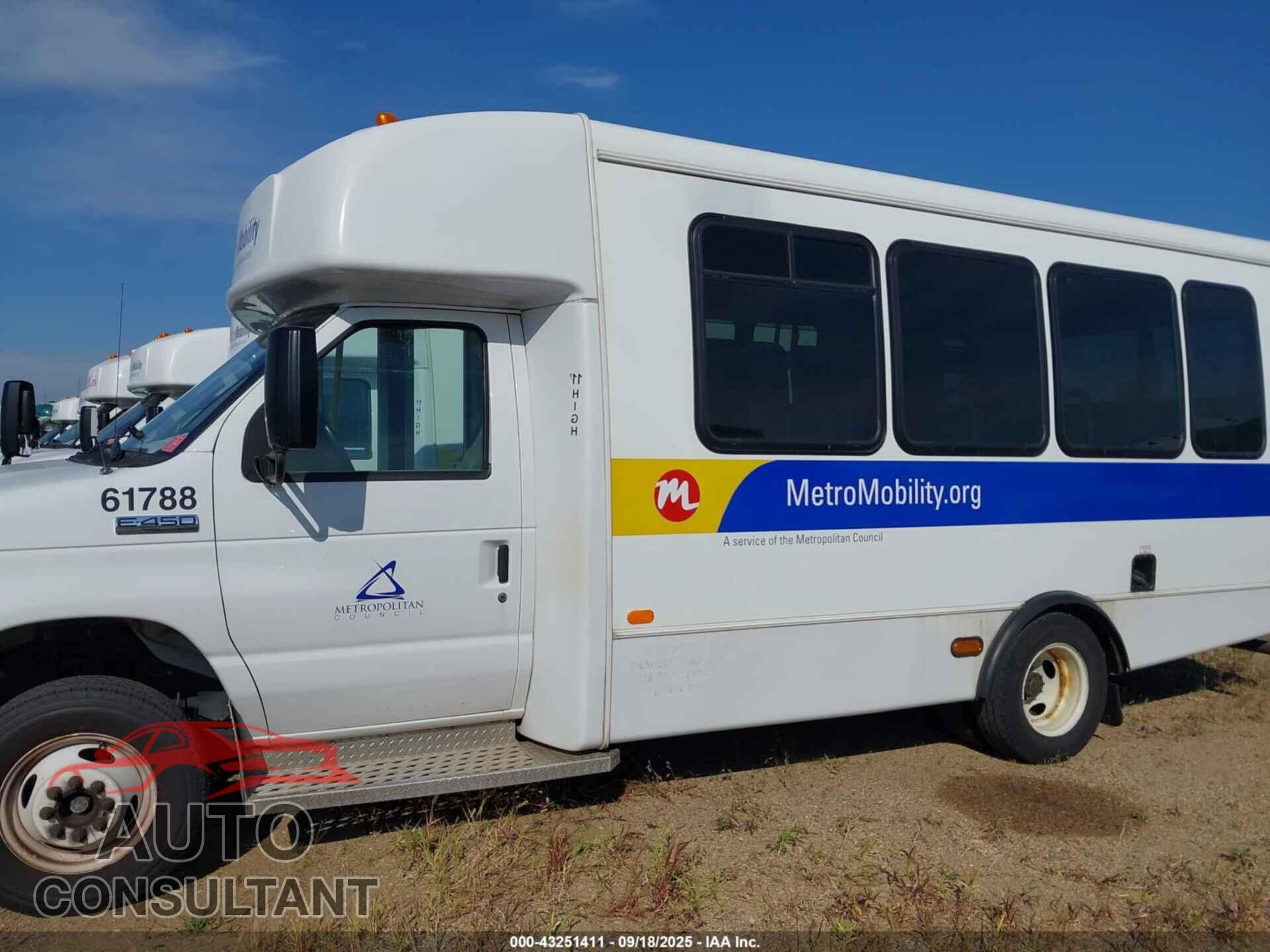 FORD E-450 CUTAWAY 2019 - 1FDFE4FS7KDC56140