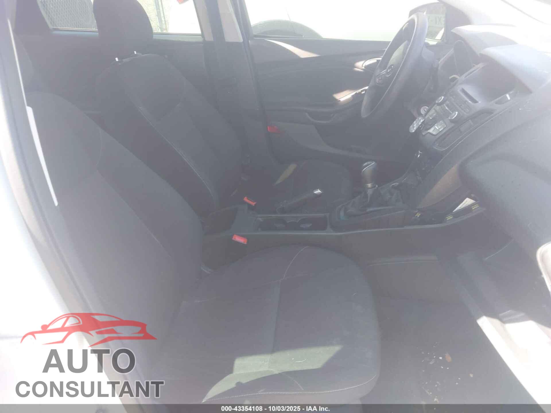 FORD FOCUS 2015 - 1FADP3E29FL349969