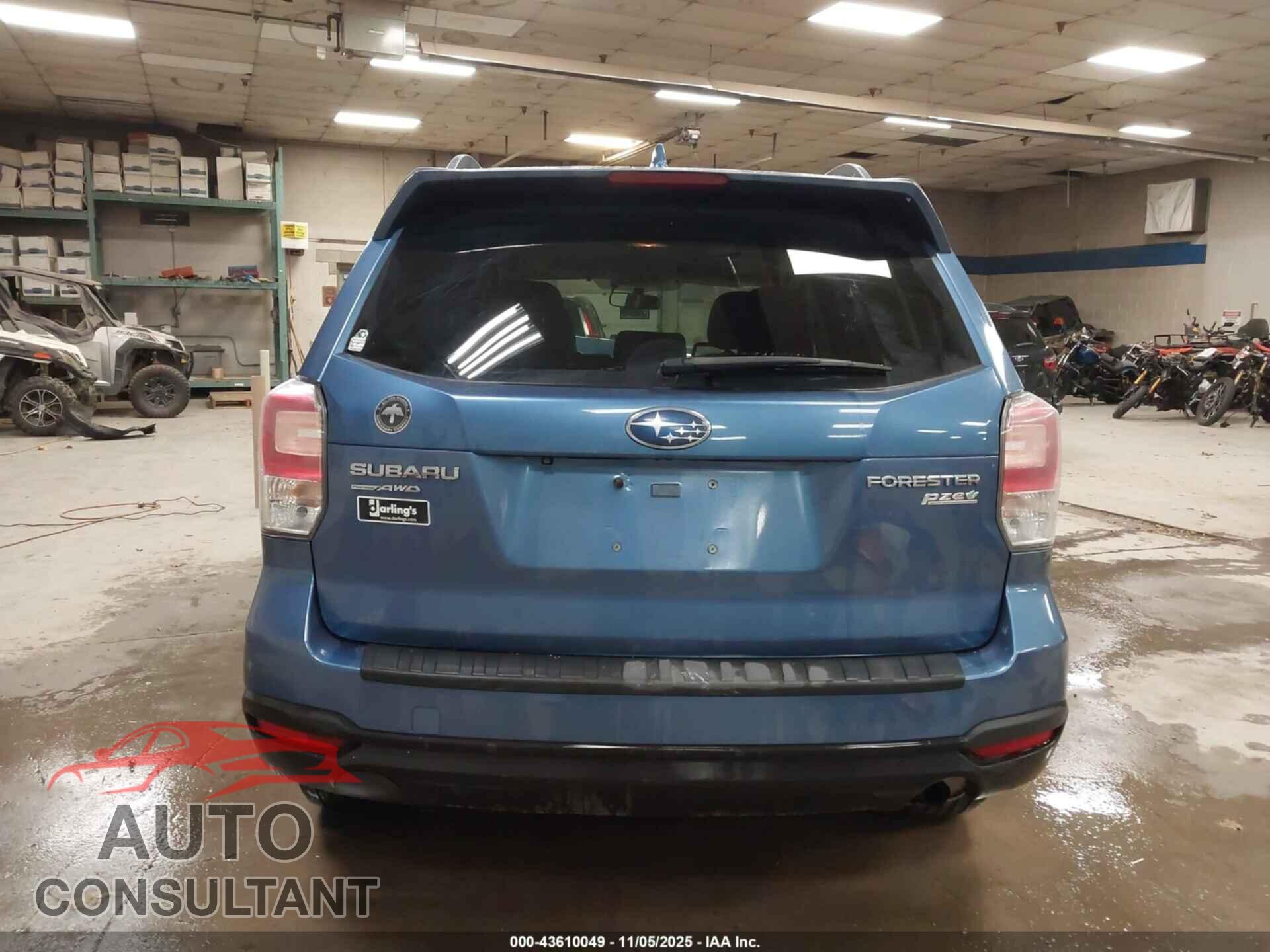 SUBARU FORESTER 2017 - JF2SJAEC1HH581215