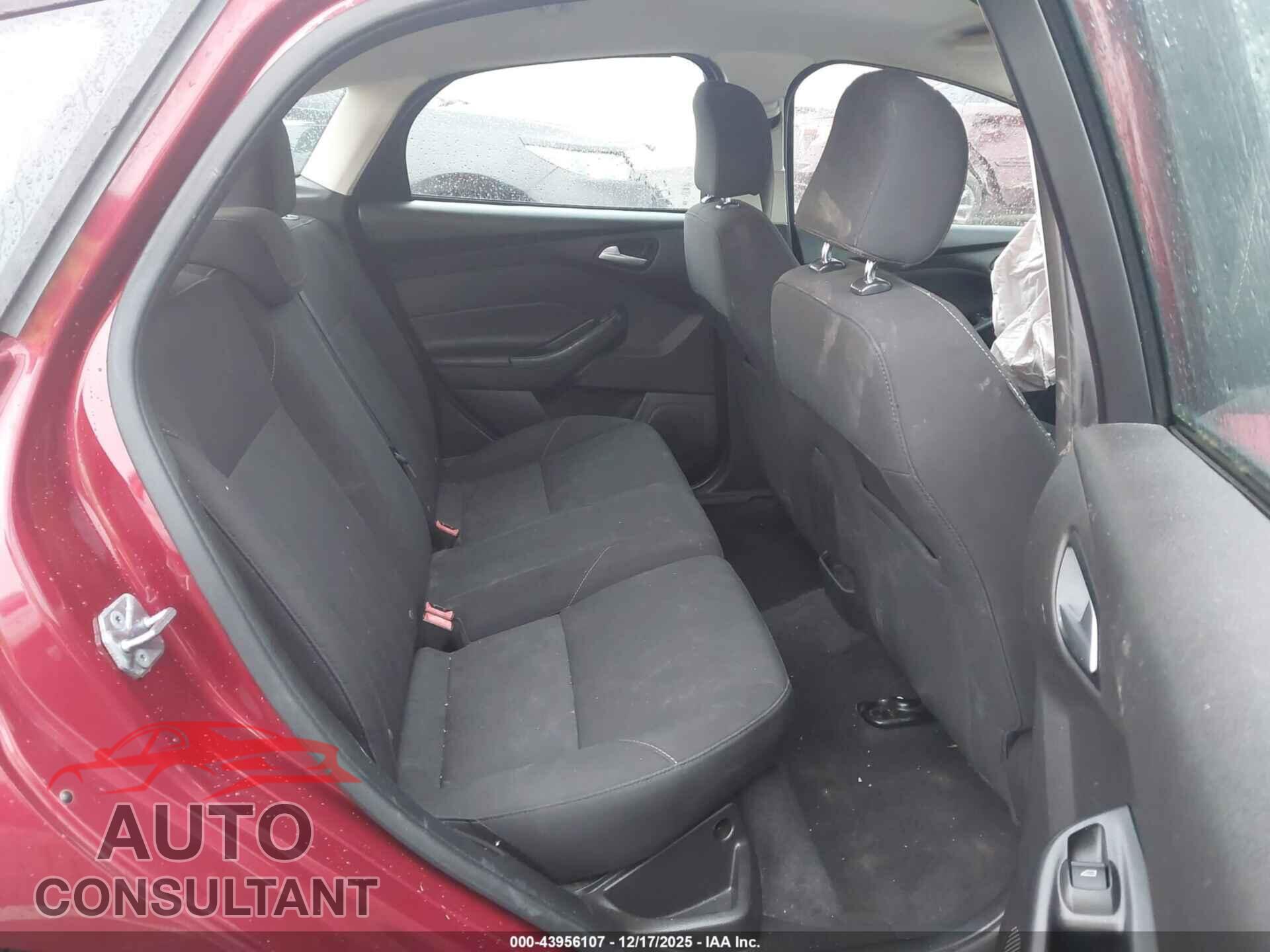 FORD FOCUS 2016 - 1FADP3K27GL318080