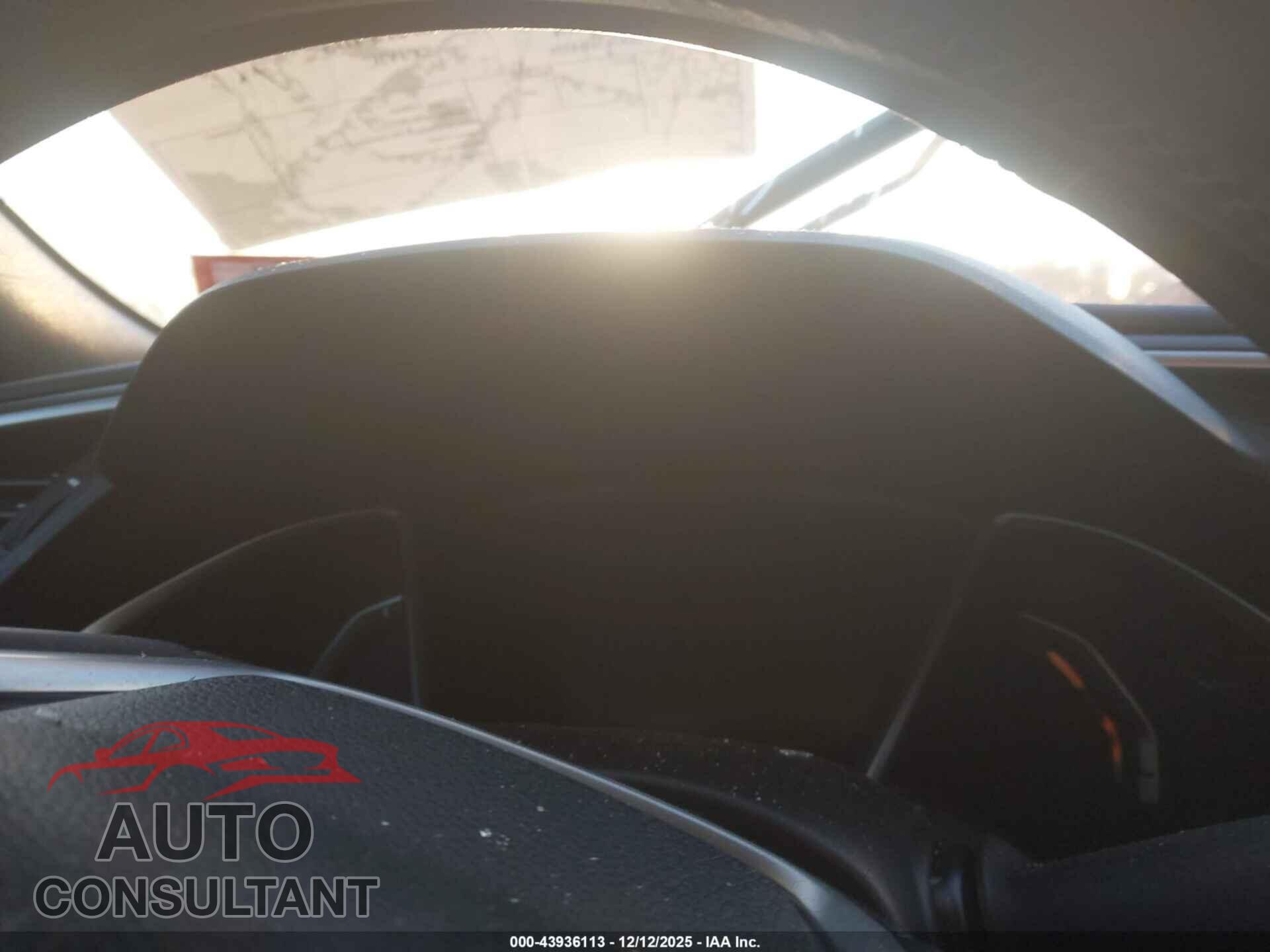 HONDA CIVIC 2019 - 2HGFC2F82KH518525
