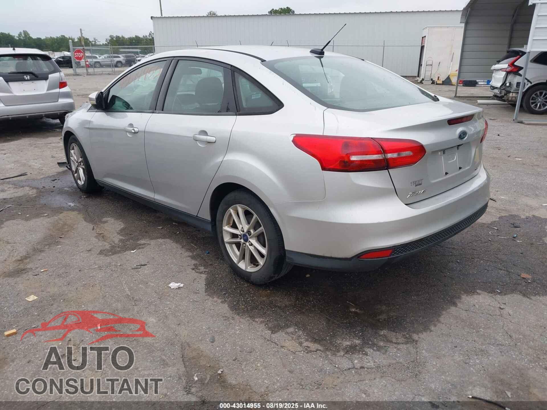 FORD FOCUS 2015 - 1FADP3F24FL250846