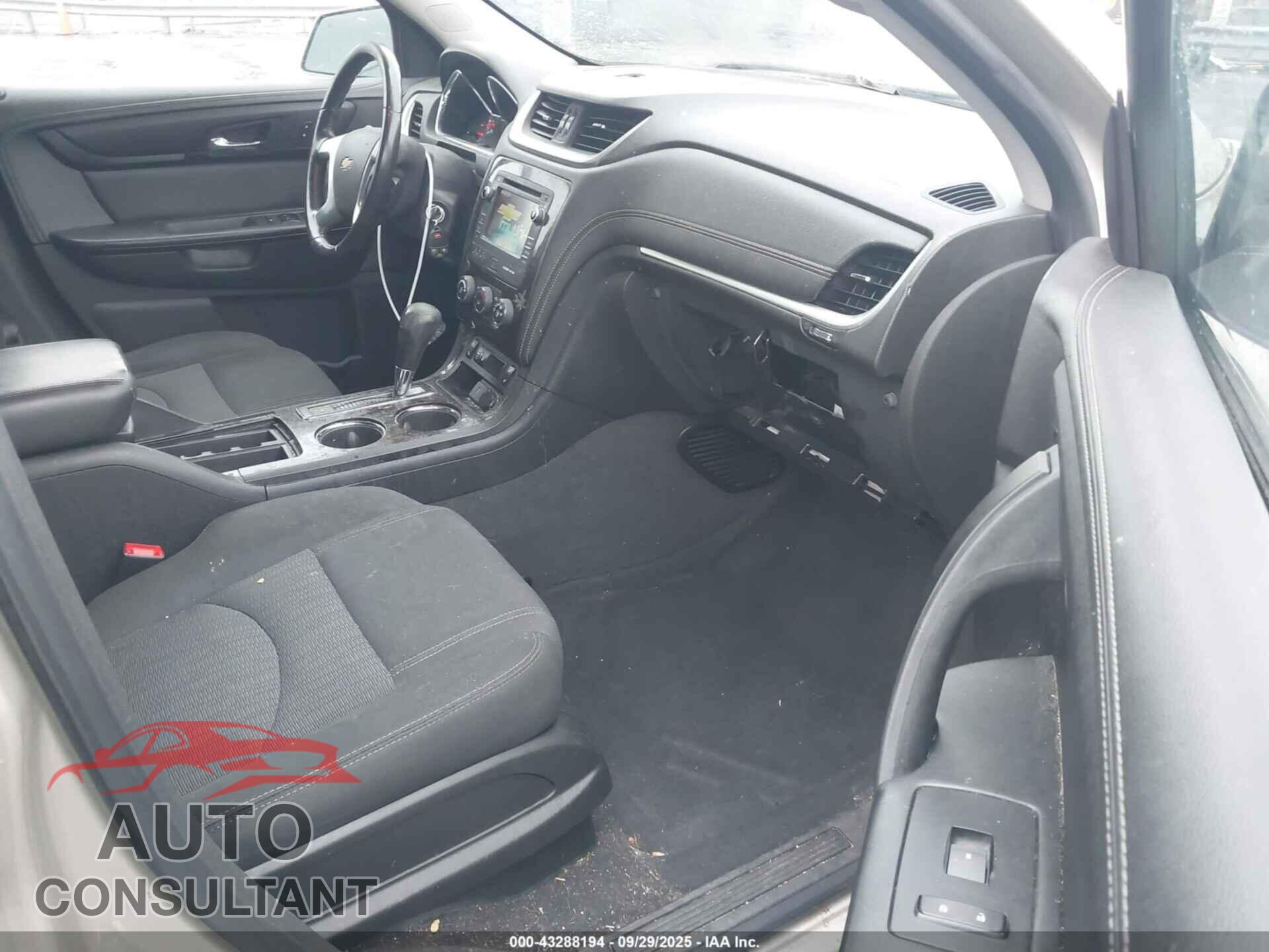 CHEVROLET TRAVERSE 2015 - 1GNKVGKD7FJ145808