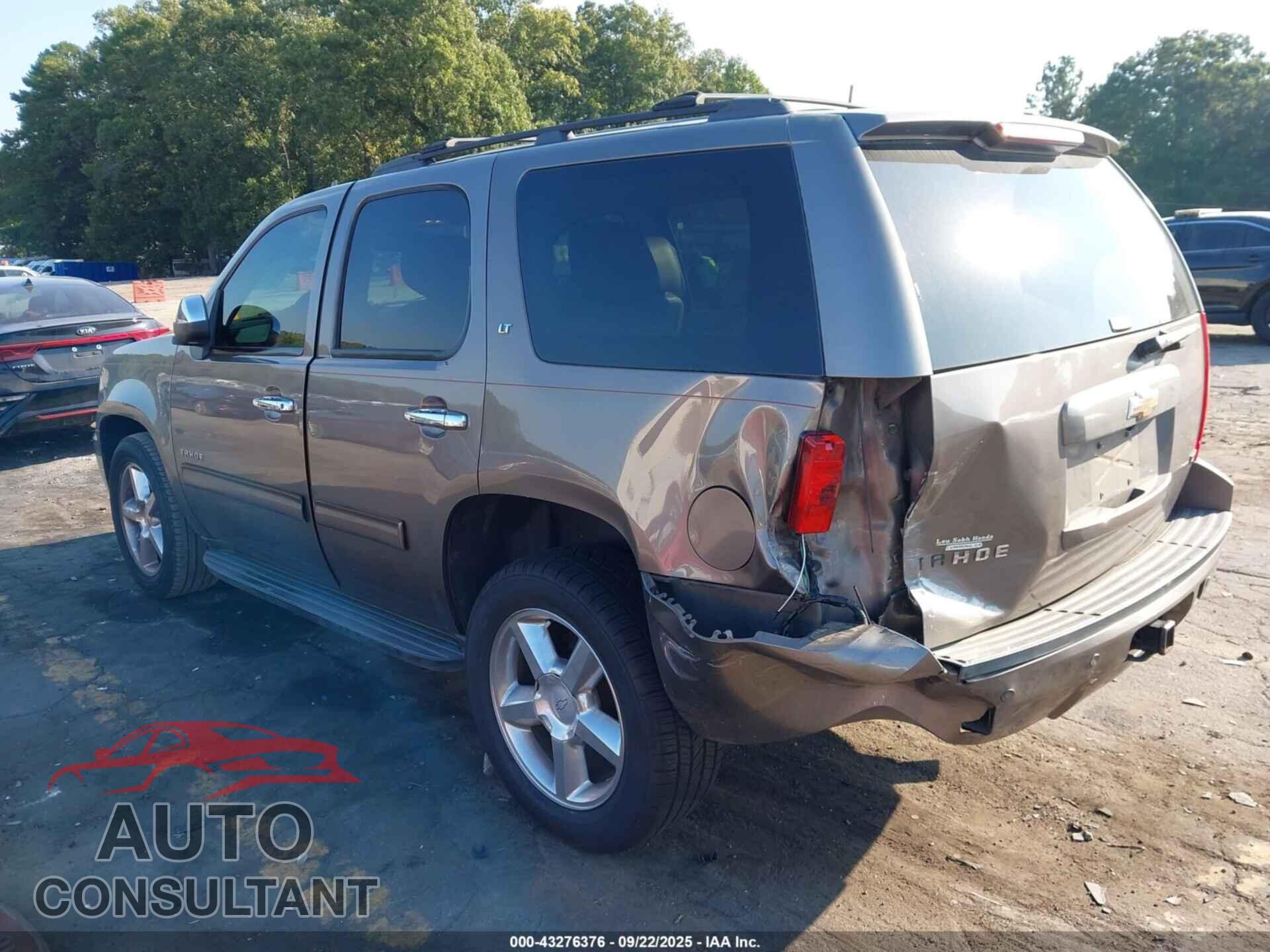 CHEVROLET TAHOE 2011 - 1GNSCBE0XBR242563
