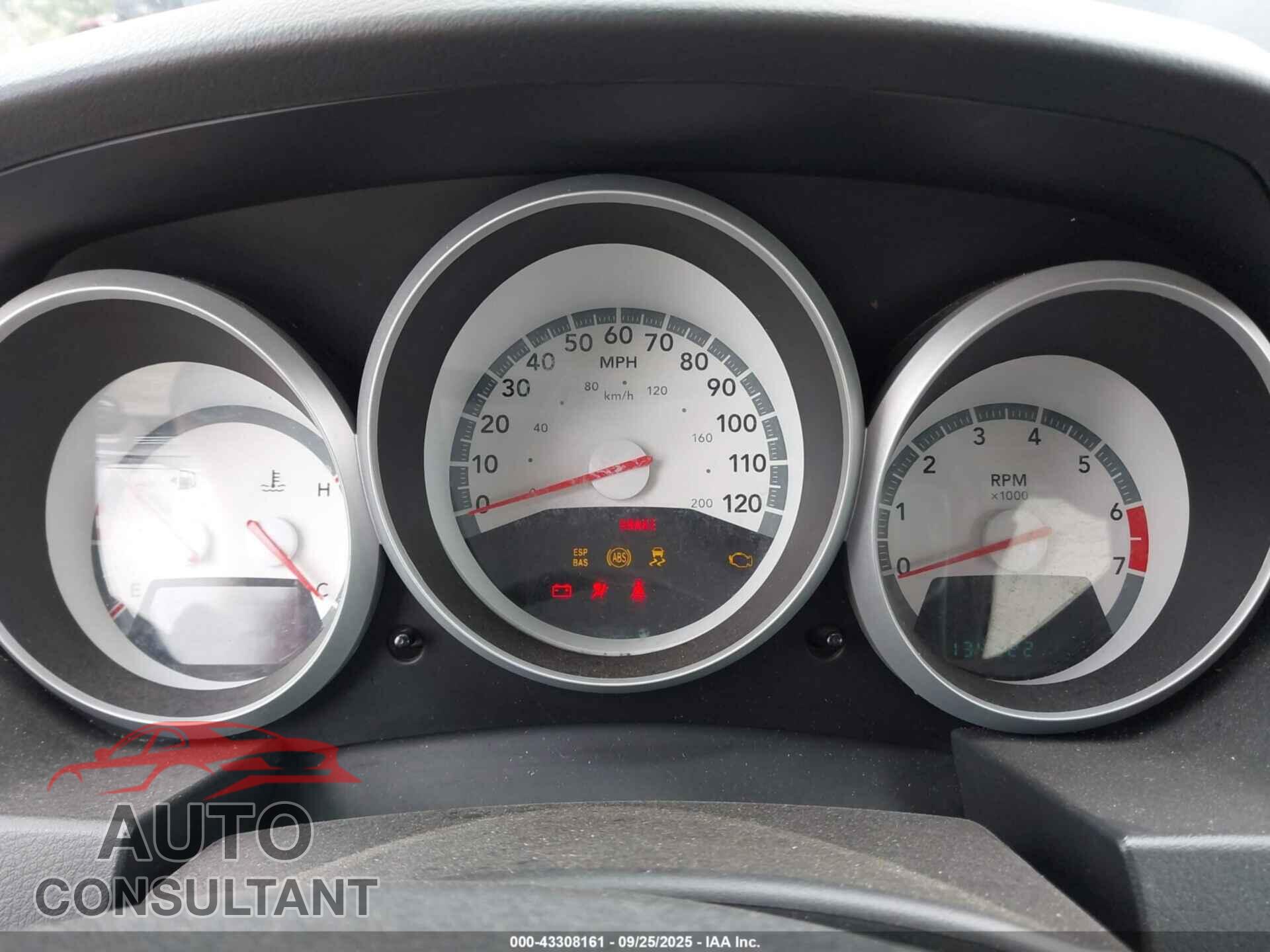 DODGE GRAND CARAVAN 2010 - 2D4RN3D15AR364258