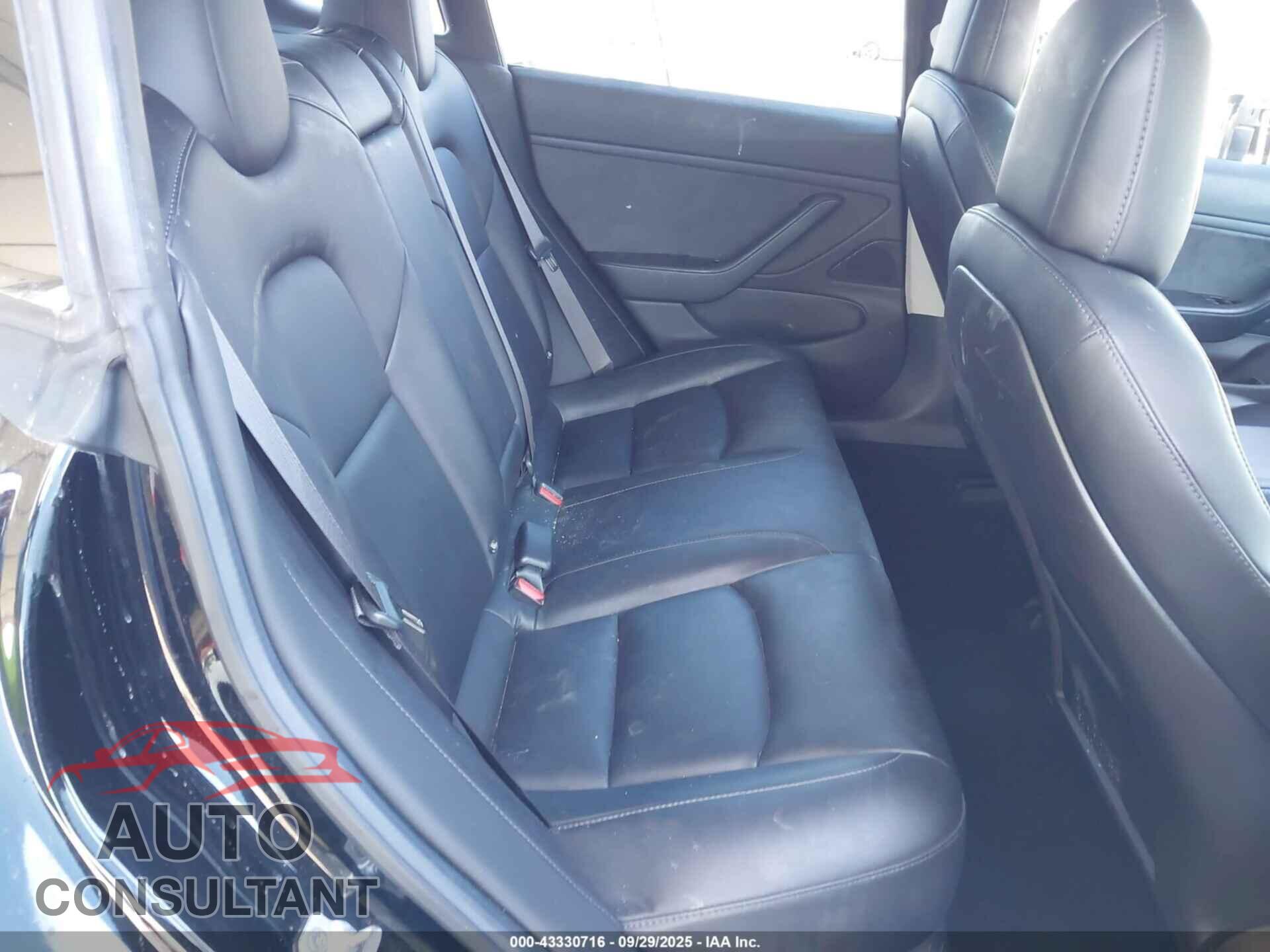 TESLA MODEL 3 2018 - 5YJ3E1EA5JF056654