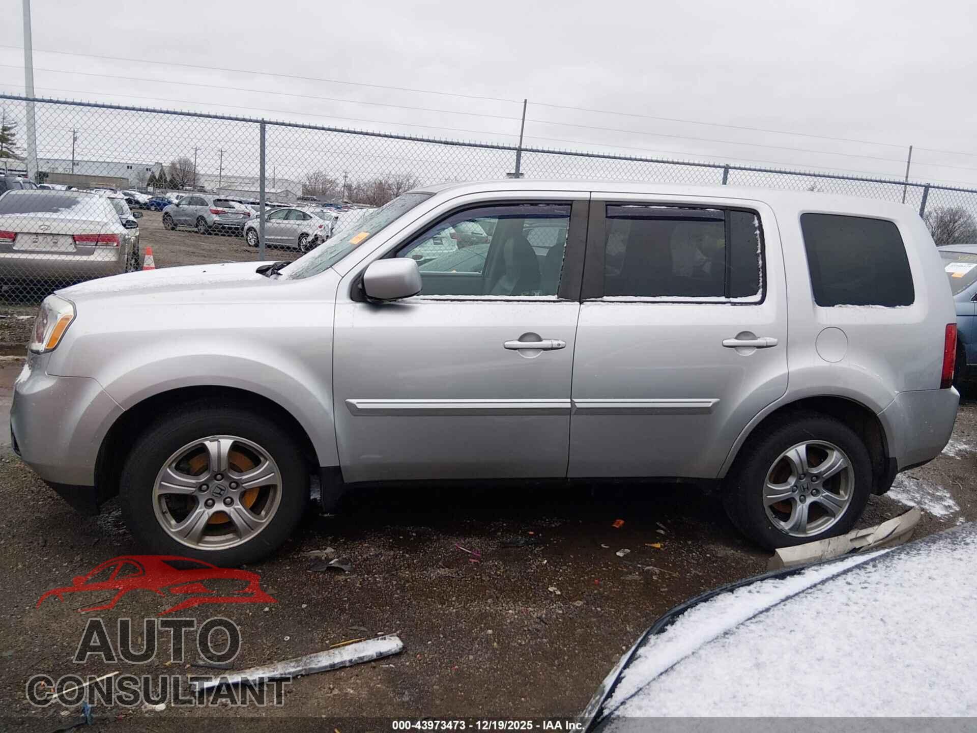HONDA PILOT 2012 - 5FNYF4H43CB086541