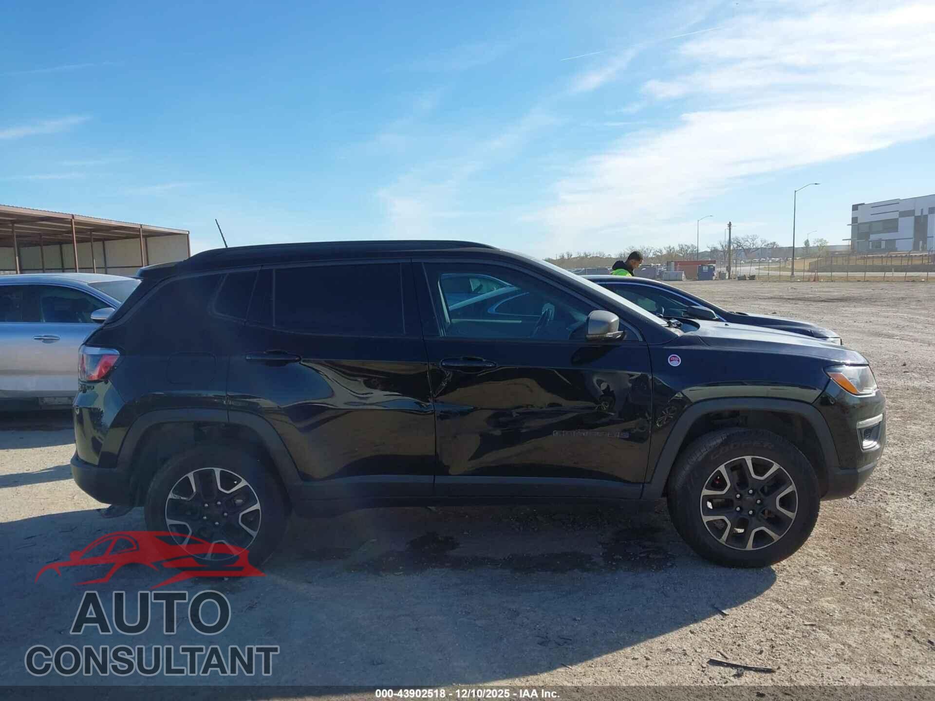 JEEP COMPASS 2019 - 3C4NJDDB9KT595135