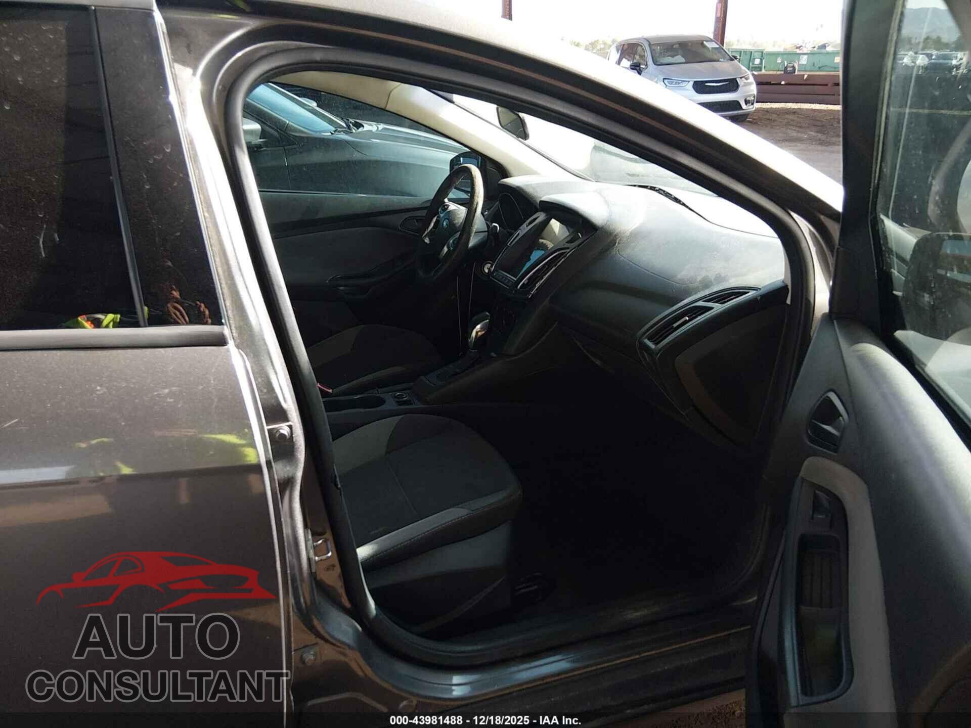 FORD FOCUS 2013 - 1FADP3E23DL190430