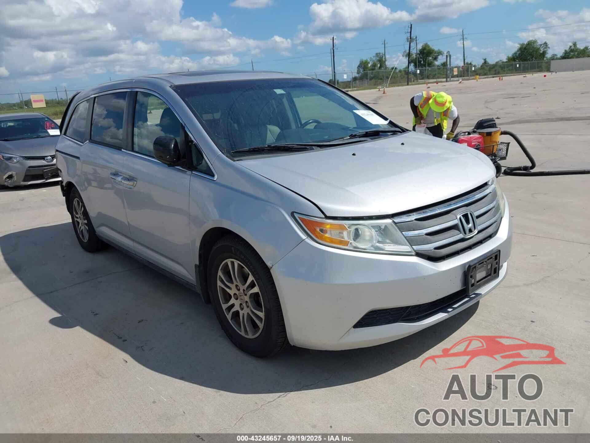 HONDA ODYSSEY 2012 - 5FNRL5H67CB060884