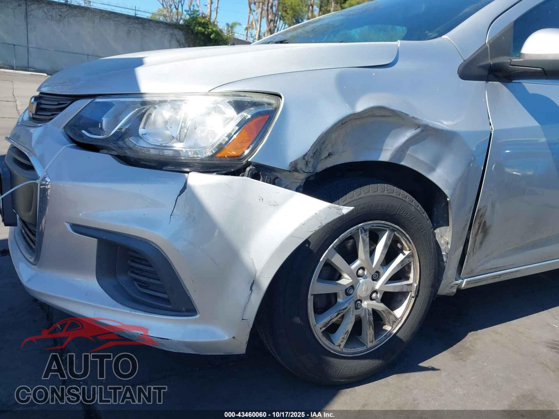 CHEVROLET SONIC 2017 - 1G1JD5SG2H4109573