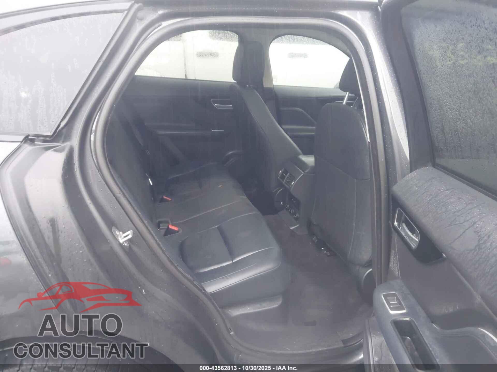 JAGUAR F-PACE 2017 - SADCJ2BV8HA893544